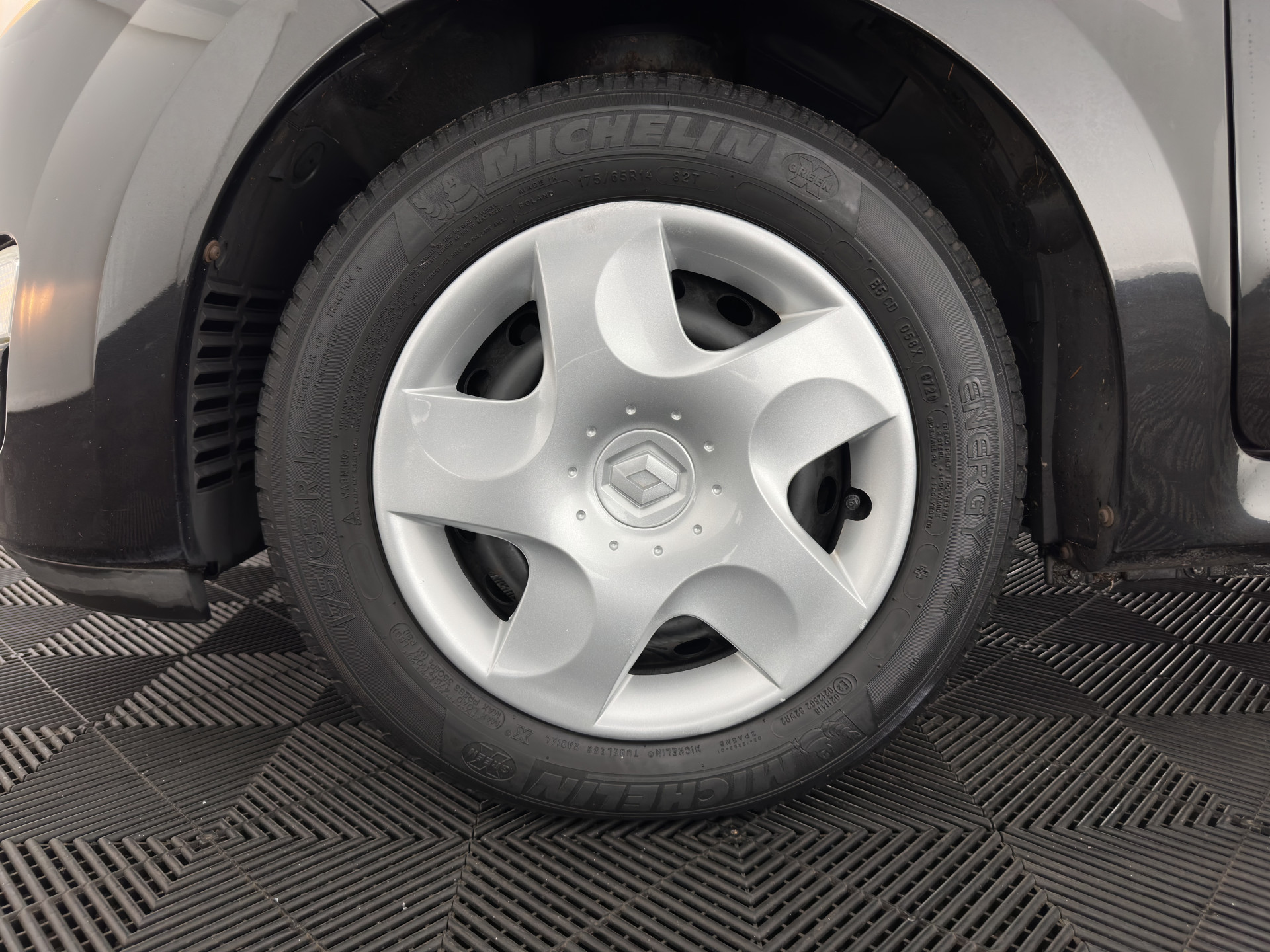 Renault Twingo 1.2 16V Dynamique *CLIMATE CONTROL | CRUISE | RADIO-CD/MP3 | COMFORTSEATS*