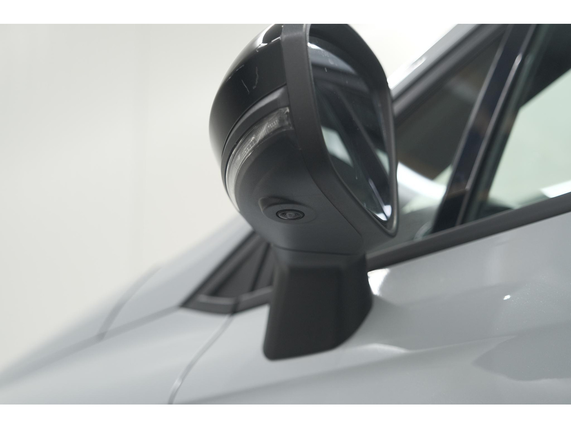 Renault Clio TCe 90 GPF techno | 360 Camera | Adaptieve Cruise Control | Navigatie | 9.3 Inch Groot Scherm