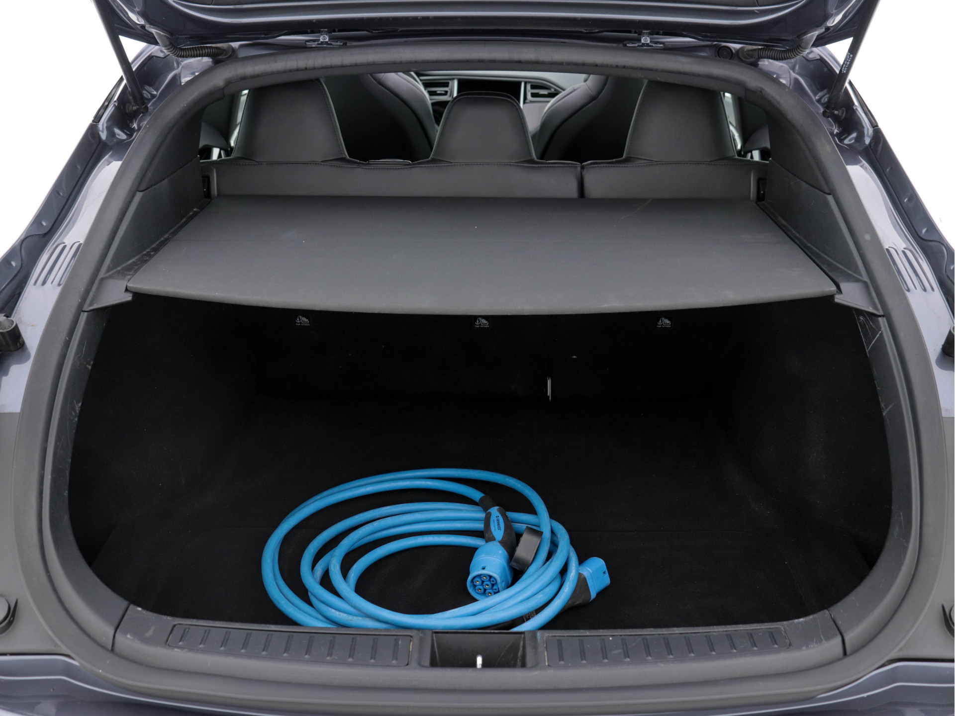 Tesla Model S 235 Kw Base [ 3-Fase ] (INCL-BTW) *PANO | AUTO-PILOT | KEYLESS | FULL-LED | 1/2-LEATHER | NAVI-FULLMAP | SURROUND-VIEW | APP-CONNECT | LANE-ASSIST | DIGI-COCKPIT | DAB | SPORT-SEATS | 19"ALU