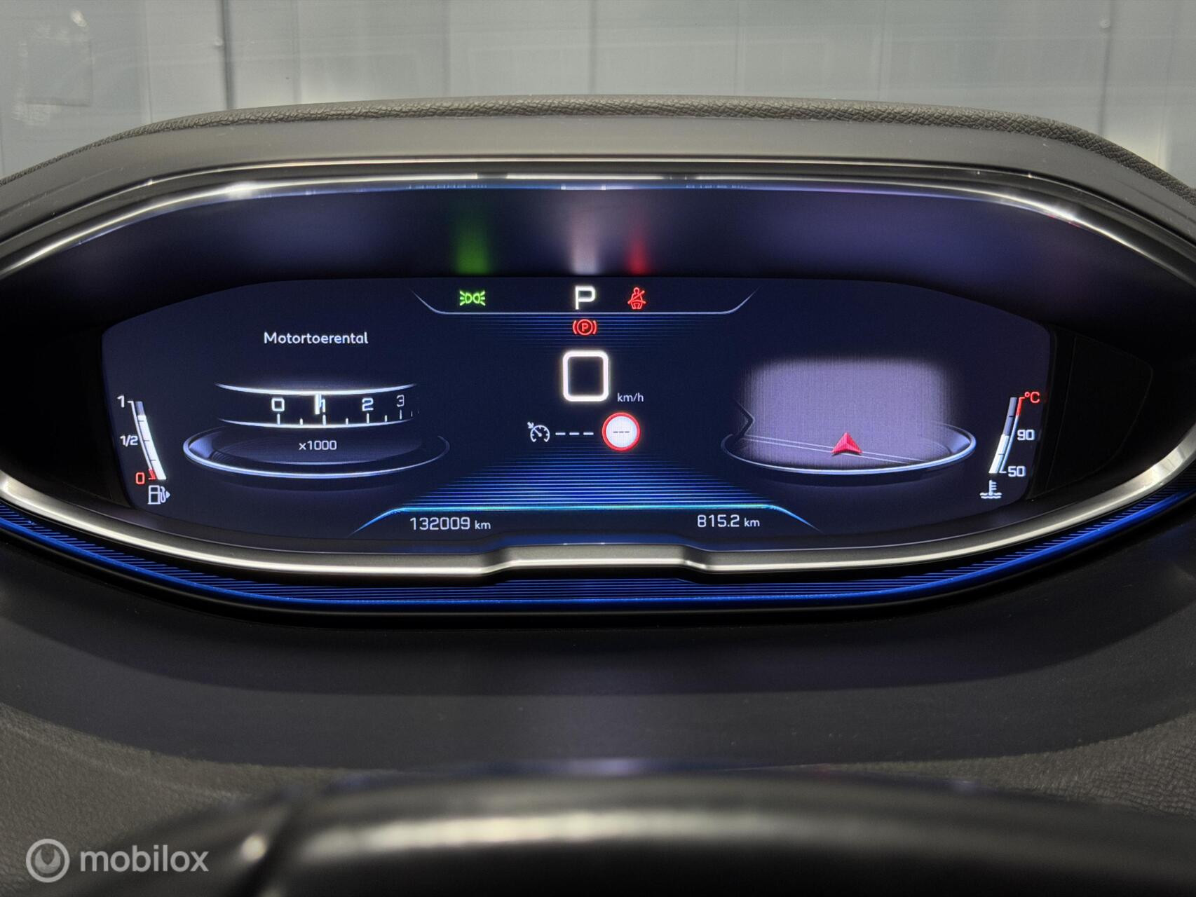 Peugeot 3008 1.2 PureTech Active|Automaat|CarPlay|Camera|Trekhaak|NAP