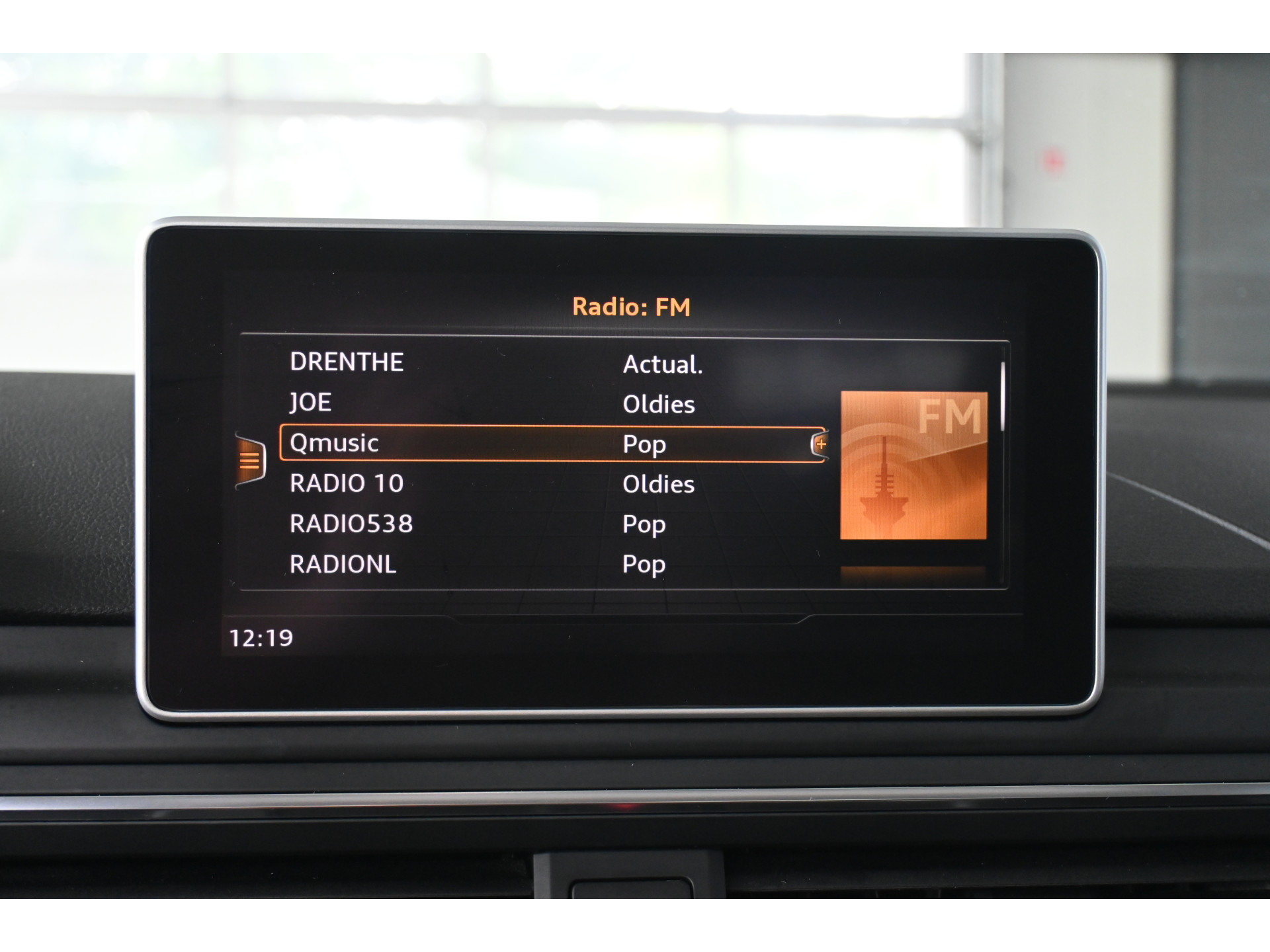 Audi A4 Avant 2.0 TFSI quattro S-Line Automaat Navigatie Panoramadak Adaptief Matrix LED Goed Onderhouden! Inruil Mogelijk!