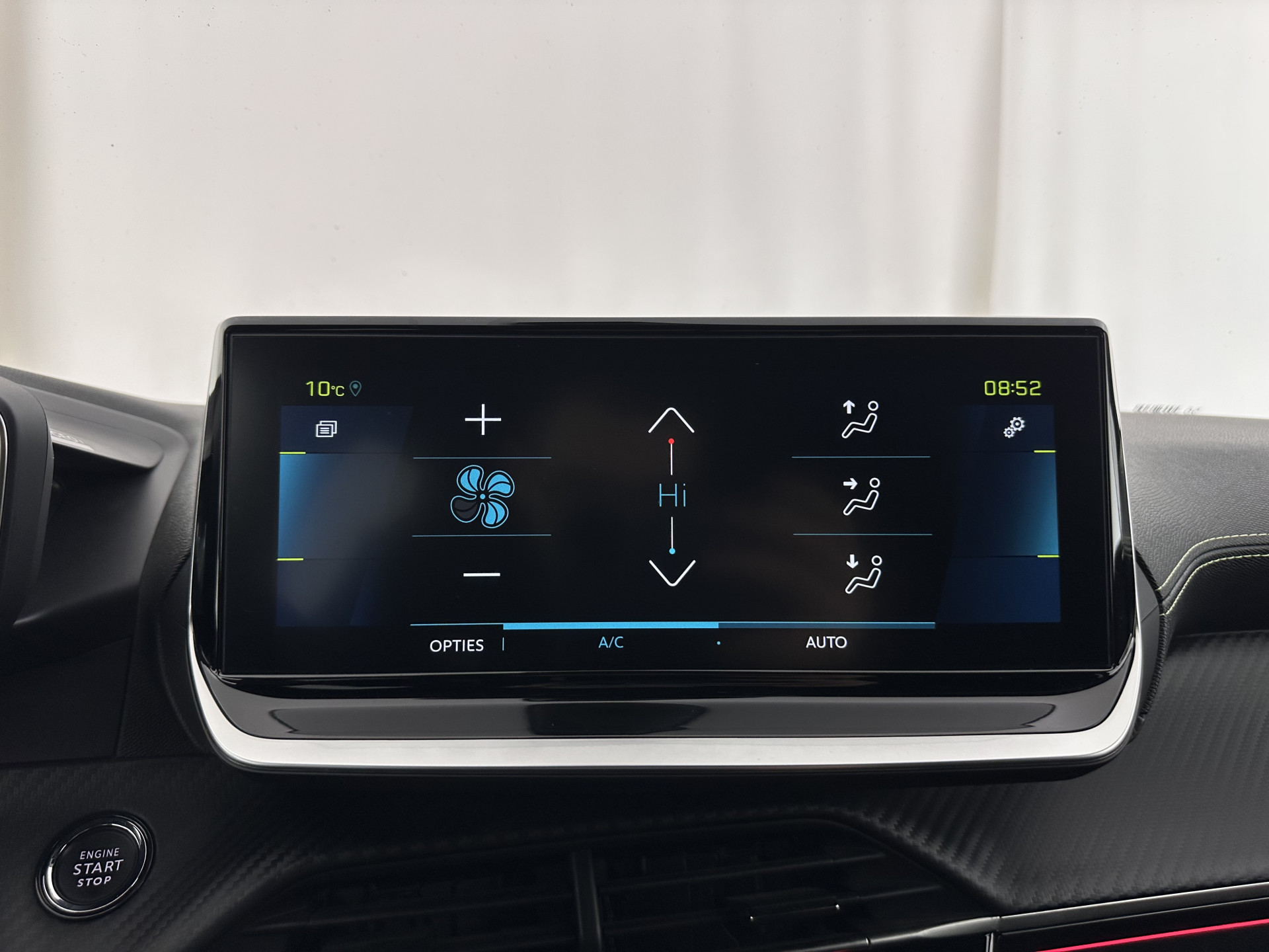 Peugeot e-208 EV GT Pack 50 kWh [ 3-Fase-11kW ] {SOH-88%] (INCL-BTW) *HEATPUMP | FULL-LED | DIGI-COCKPIT | BLINDSPOT | CAMERA | LEATHER-ALCANTARA | AMBIENTLIGHT | NAVI-FULLMAP | LANE-ASSIST | KEYLESS | DAB | CCS-FASTLOADER | HEATED-SPORTSEATS | PRIV