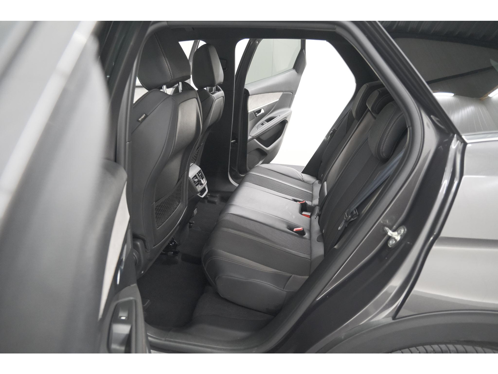 Peugeot 3008 PureTech 130 EAT8 GT | Camera | Dodehoekdetectie | Adaptieve Cruise Control