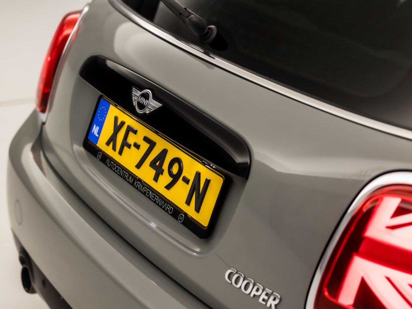 MINI One 1.5 Cooper Marylebone (PANORAMADAK, NAVIGATIE, CLIMATE, LEDER, STOELVERWARMING, SPORTSTOELEN, UNIUN JACK ACHTERLICHTEN, GETINT GLAS, NIEUWSTAAT)