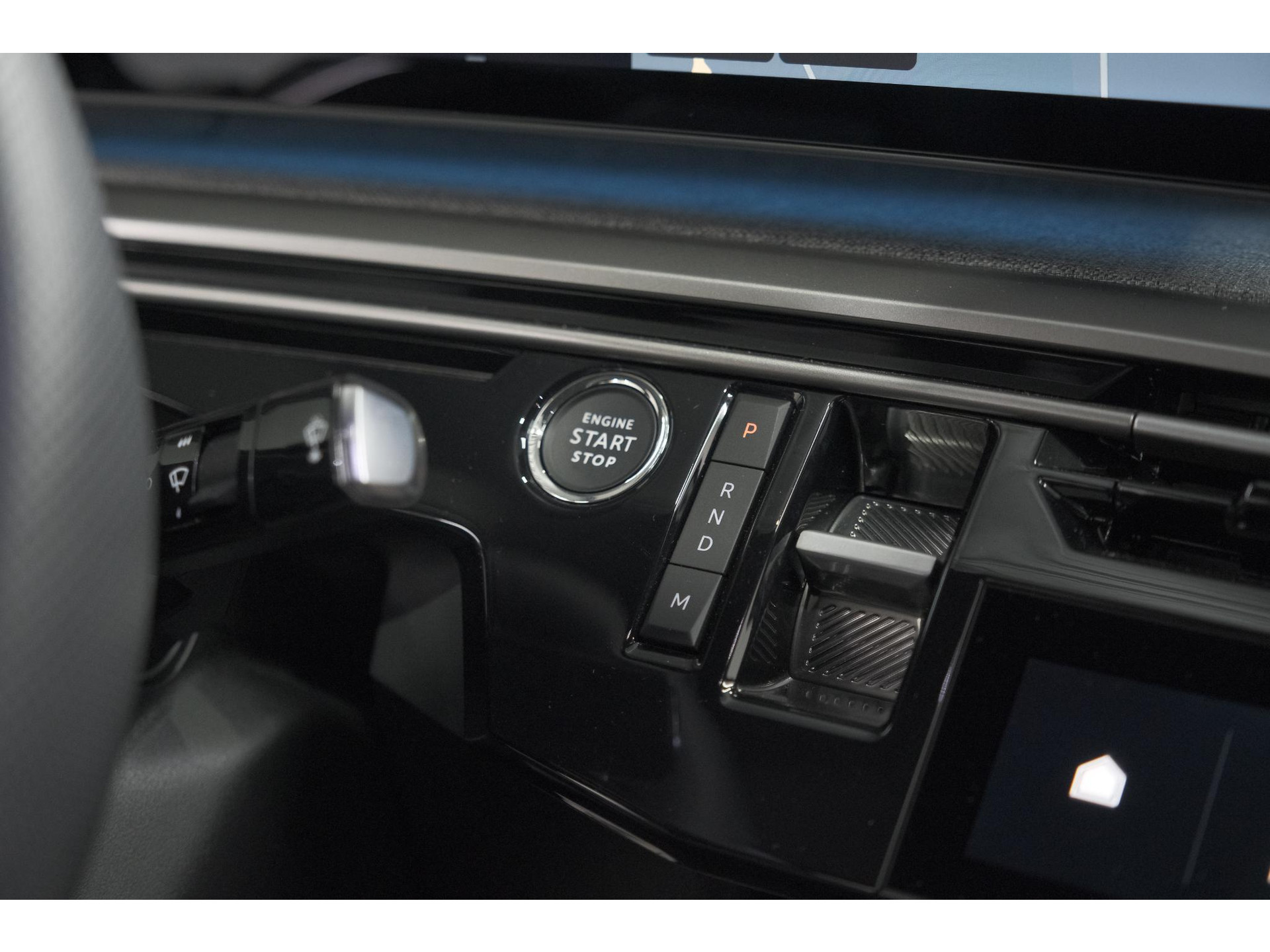 Peugeot 3008 1.2 Hybrid 145 GT | Elektrische Kofferklep | Camera | Adaptieve Cruise Control | Apple CarPlay