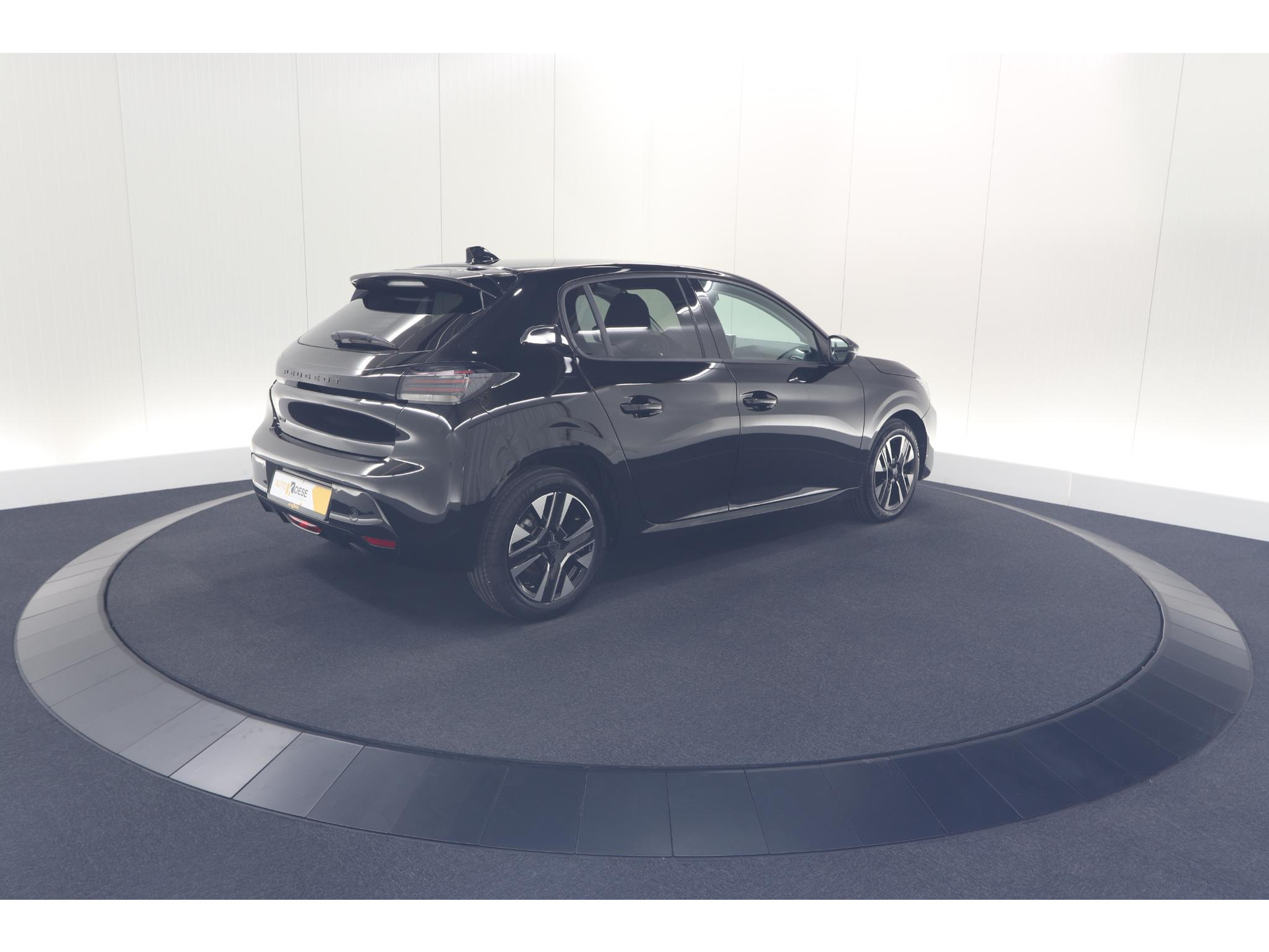 Peugeot 208 PureTech 100 Allure | Apple Carplay | Parkeersensoren | Climate Control