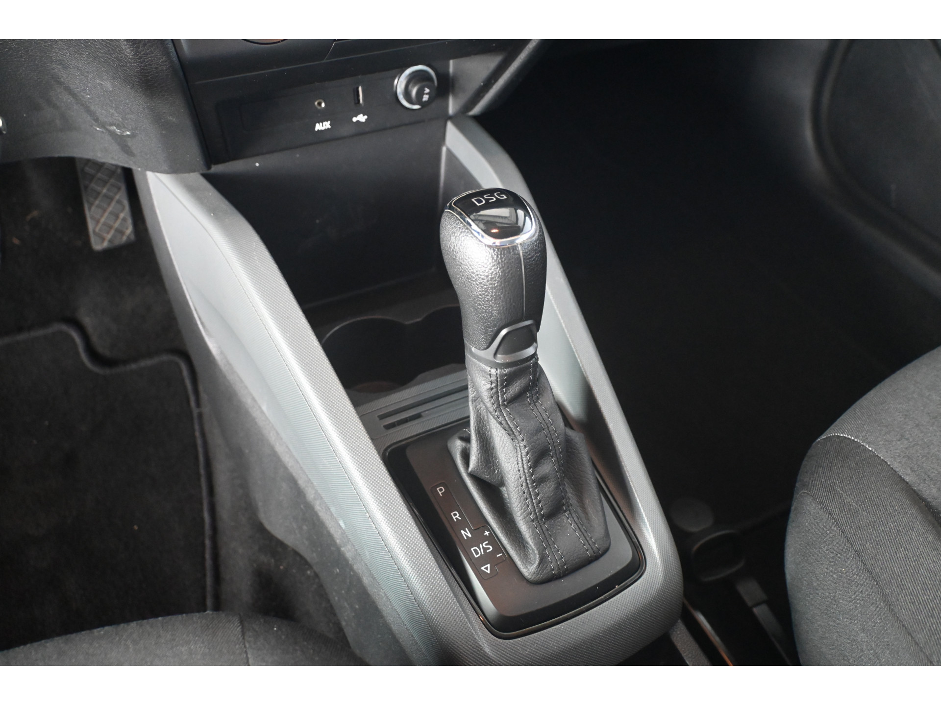 ŠKODA Fabia 1.2 TSI Active Automaat Airco Elektrisch pakket All in Prijs Inruil Mogelijk!