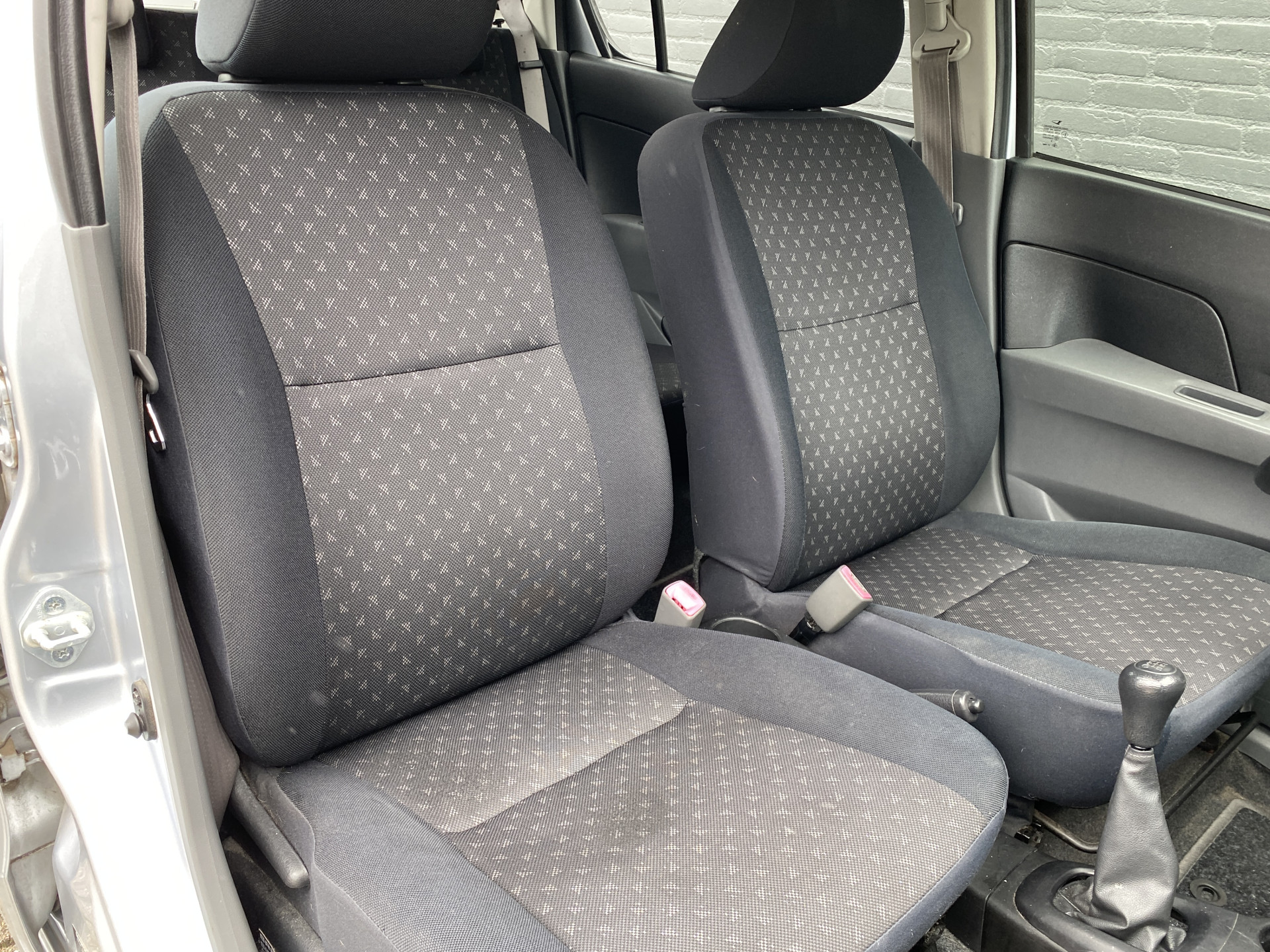 Daihatsu Cuore 1.0 Trend | airco | stuurbekrachtiging | airbags | radio cd speler | lichtmetalen velgen