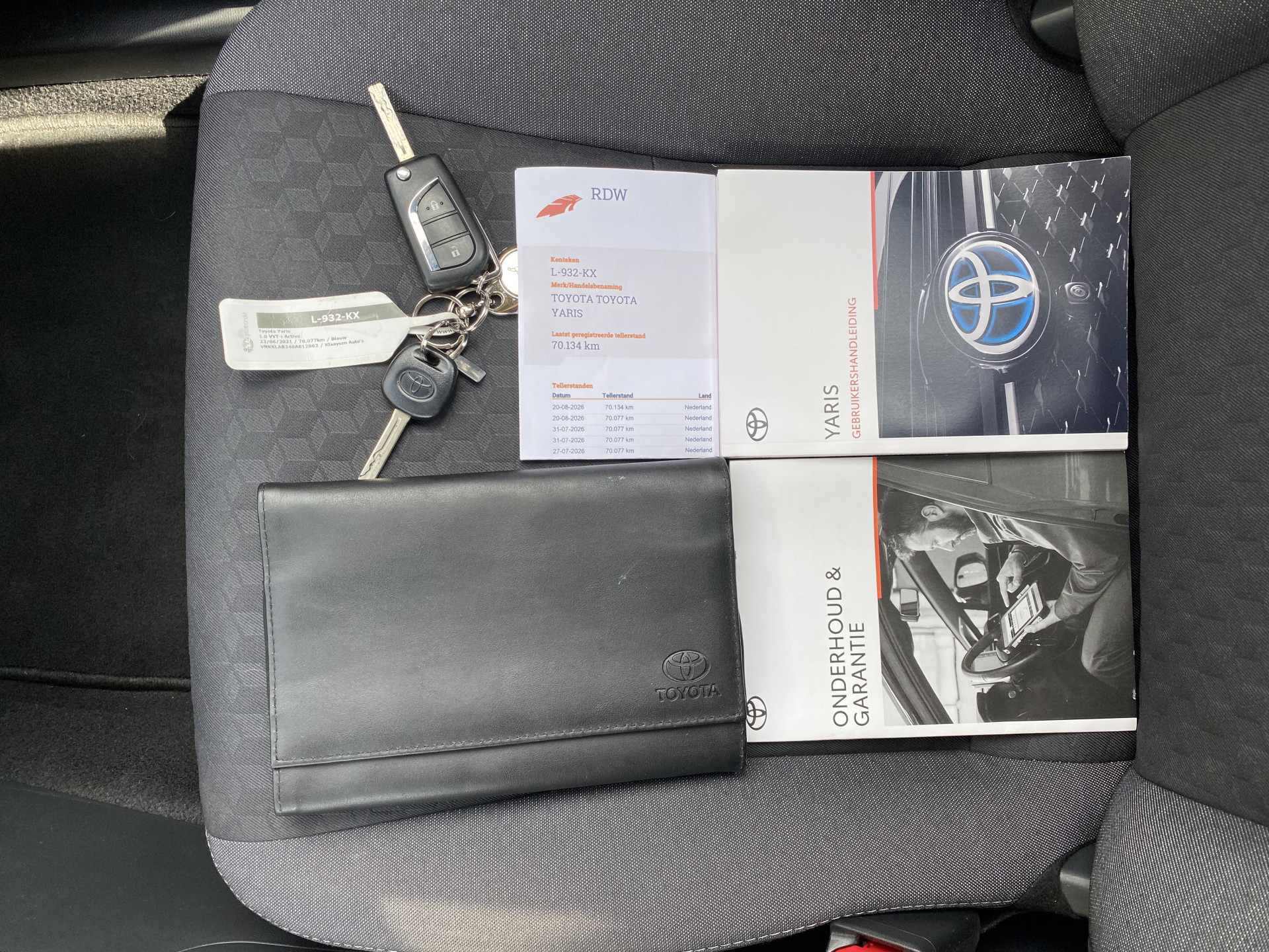 Toyota Yaris 1.0 VVT-i Active | 1e eigenaar | apple carplay/android auto | trekhaak | camera | adaptieve cruise | BTW