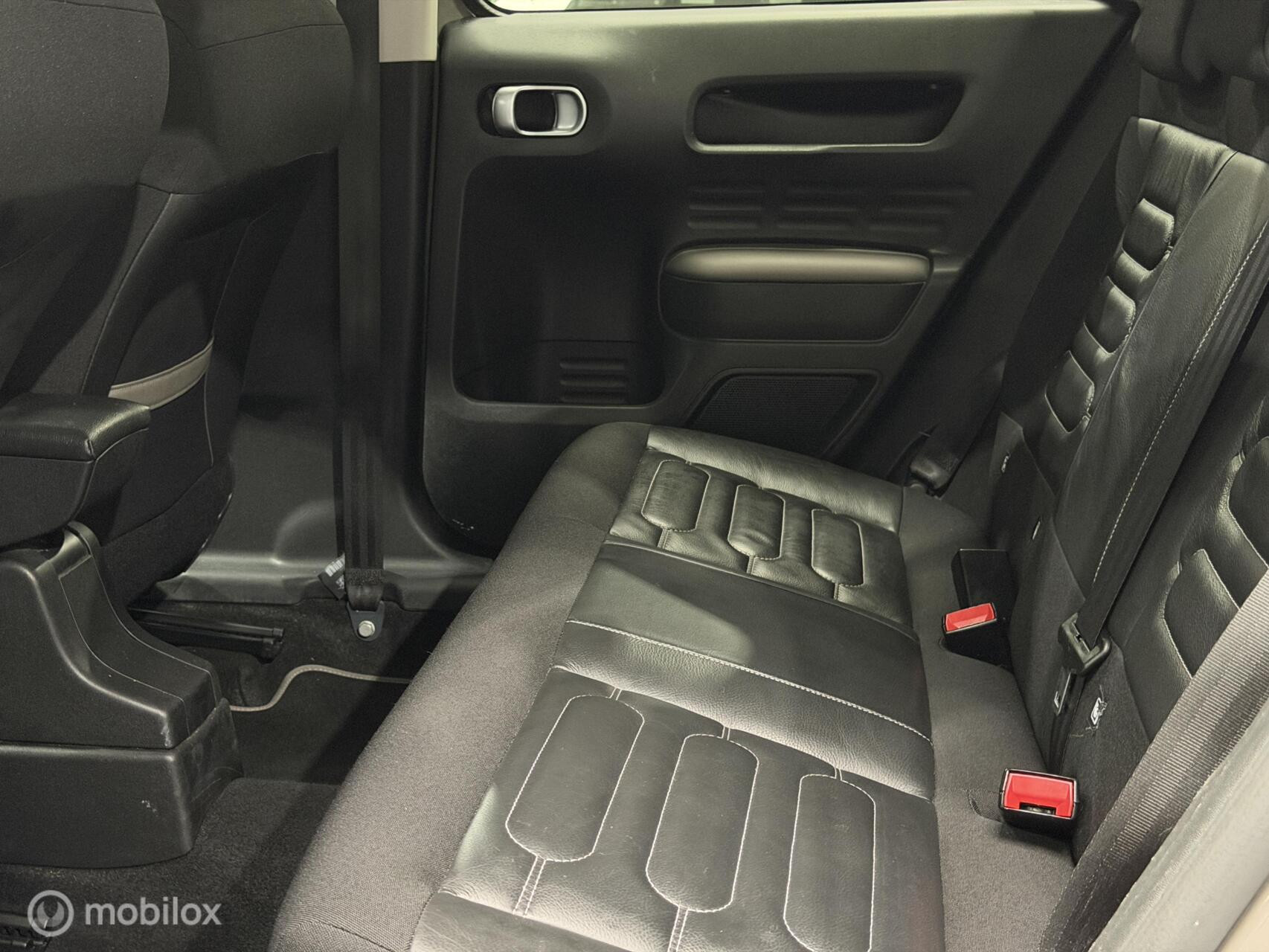 Citroën C4 Cactus 1.2 PureTech Shine|Automaat|NAP|Camera|Navi