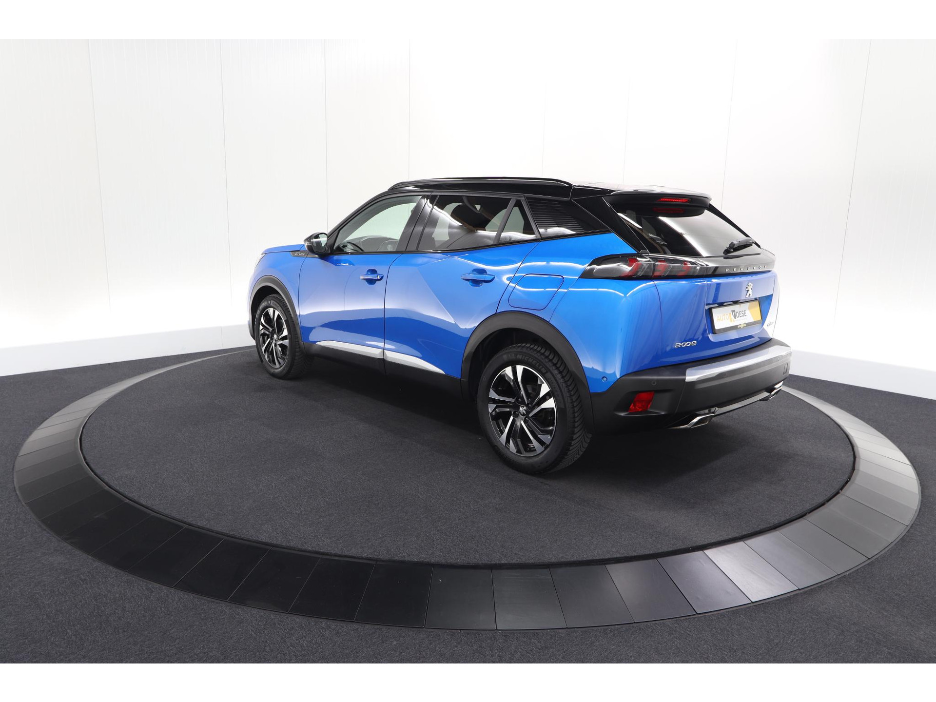Peugeot 2008 PureTech 130 EAT8 GT-Line | Camera | Dodehoekdetectie | Adaptieve Cruise Control | Apple Carplay