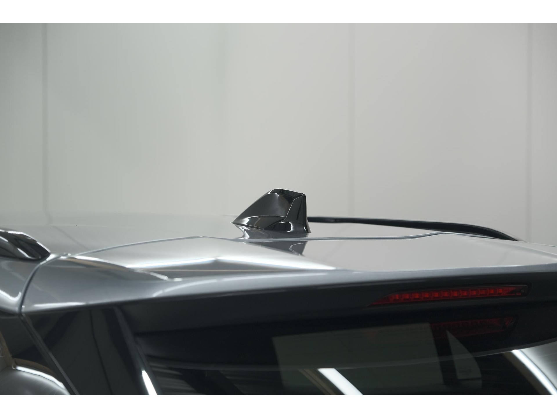 Peugeot 2008 Hybrid 136 e-DCS6 Allure | 360 Camera | Adaptieve Cruise Control | Dodehoekdetectie | Navigatie