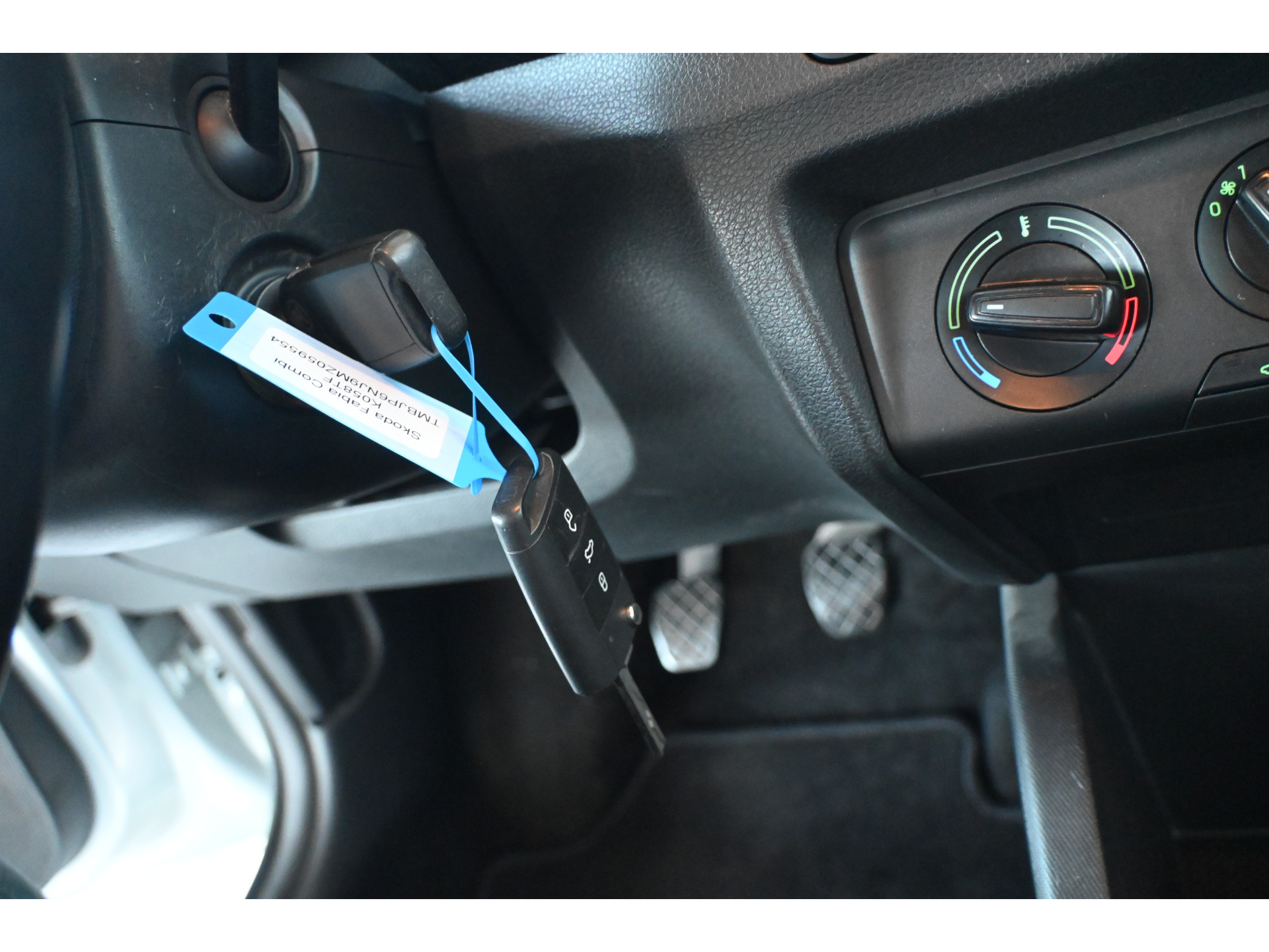 ŠKODA Fabia Combi 1.0 TSI Business Edition Airco Navigatie LED Cruise Control 1e Eigenaar Rijklaarprijs! Inruil Mogelijk!