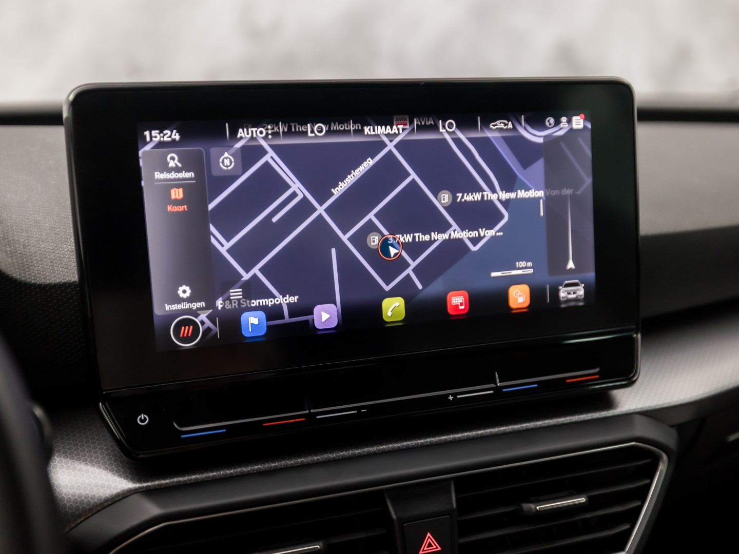 SEAT Leon 1.5 TSI Sport (4 CILINDER, APPLE CARPLAY, GROOT NAVI, CAMERA, GETINT GLAS, SPORTSTOELEN, ADAPTIVE CRUISE, KEYLESS, NIEUWSTAAT)