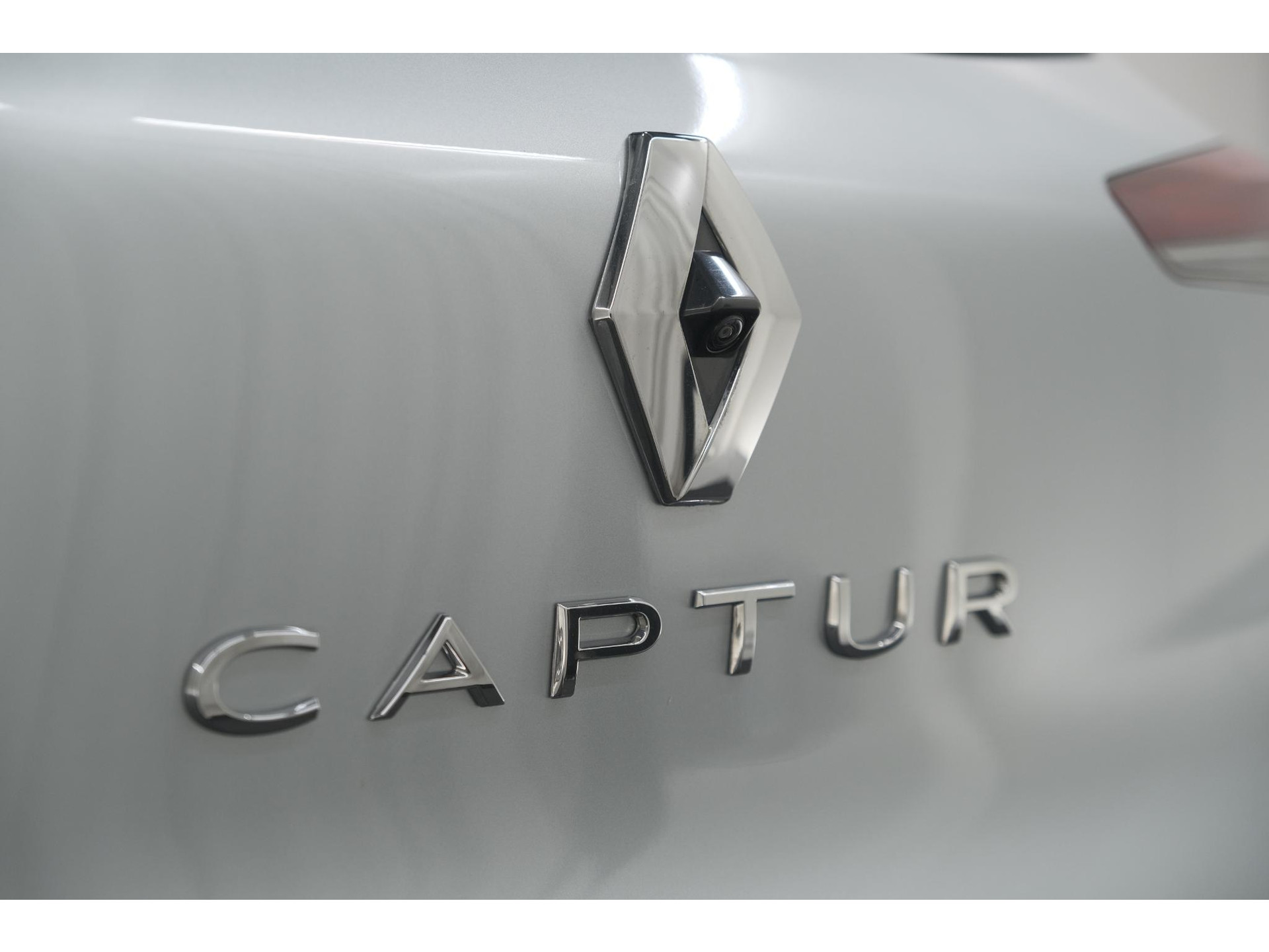 Renault Captur 1.6 E-Tech full hybrid 145 techno | Pack Full Screen | Camera | Navigatie | Parkeersensoren