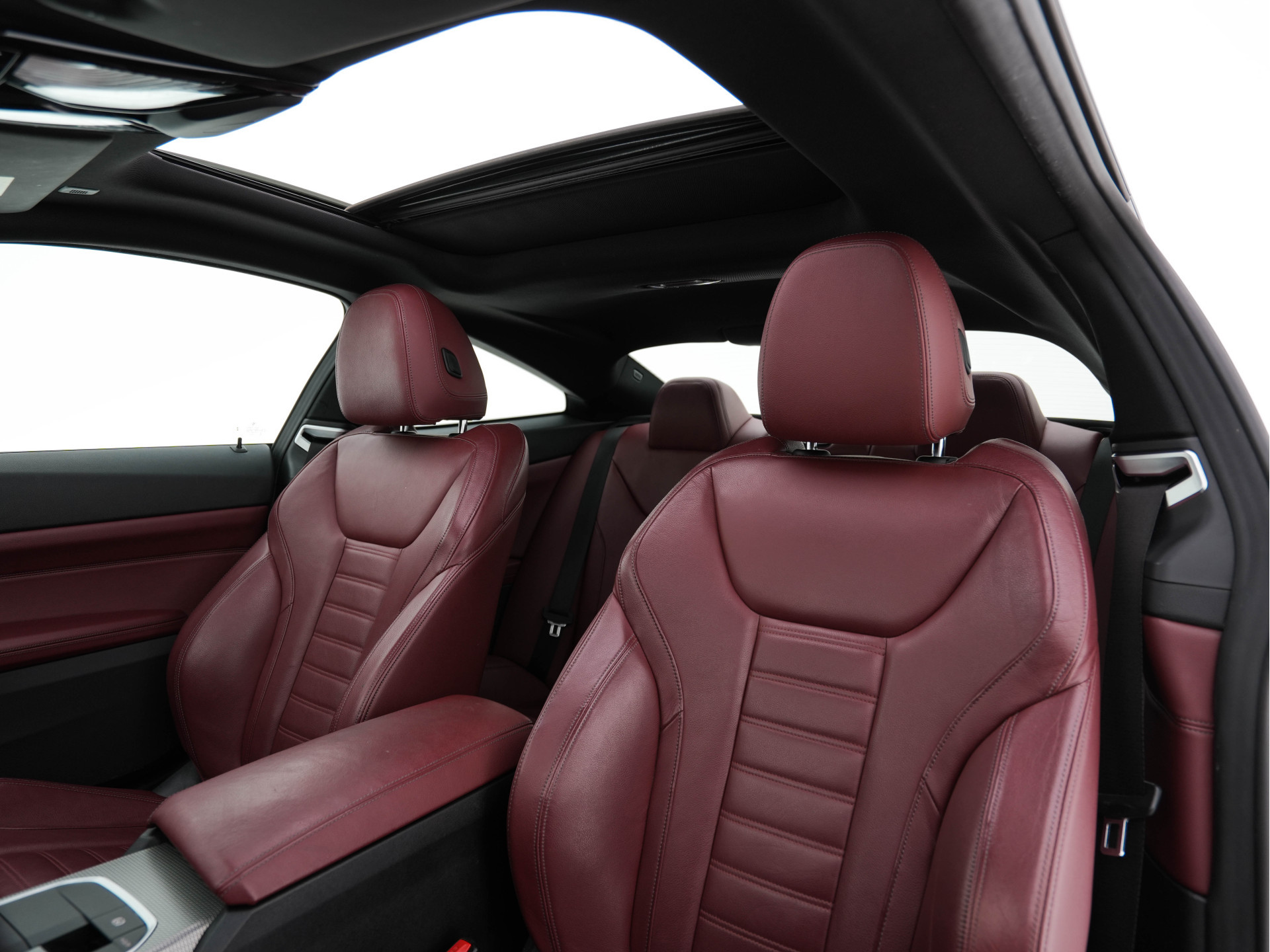 BMW 4-serie Coupé 420i ( new-modell ) M-Sport-Pack High Executive (INCL-BTW) Aut.*PANO | LASER-LED | LEATHER | DIGI-COCKPIT | CAMERA | HIFI-SOUND | HEATED-SPORTSEATS | NAVI-FULLMAP | AMBIENT-LIGHT | ECC | CARPLAY | PDC | CRUISE | 19''ALU *