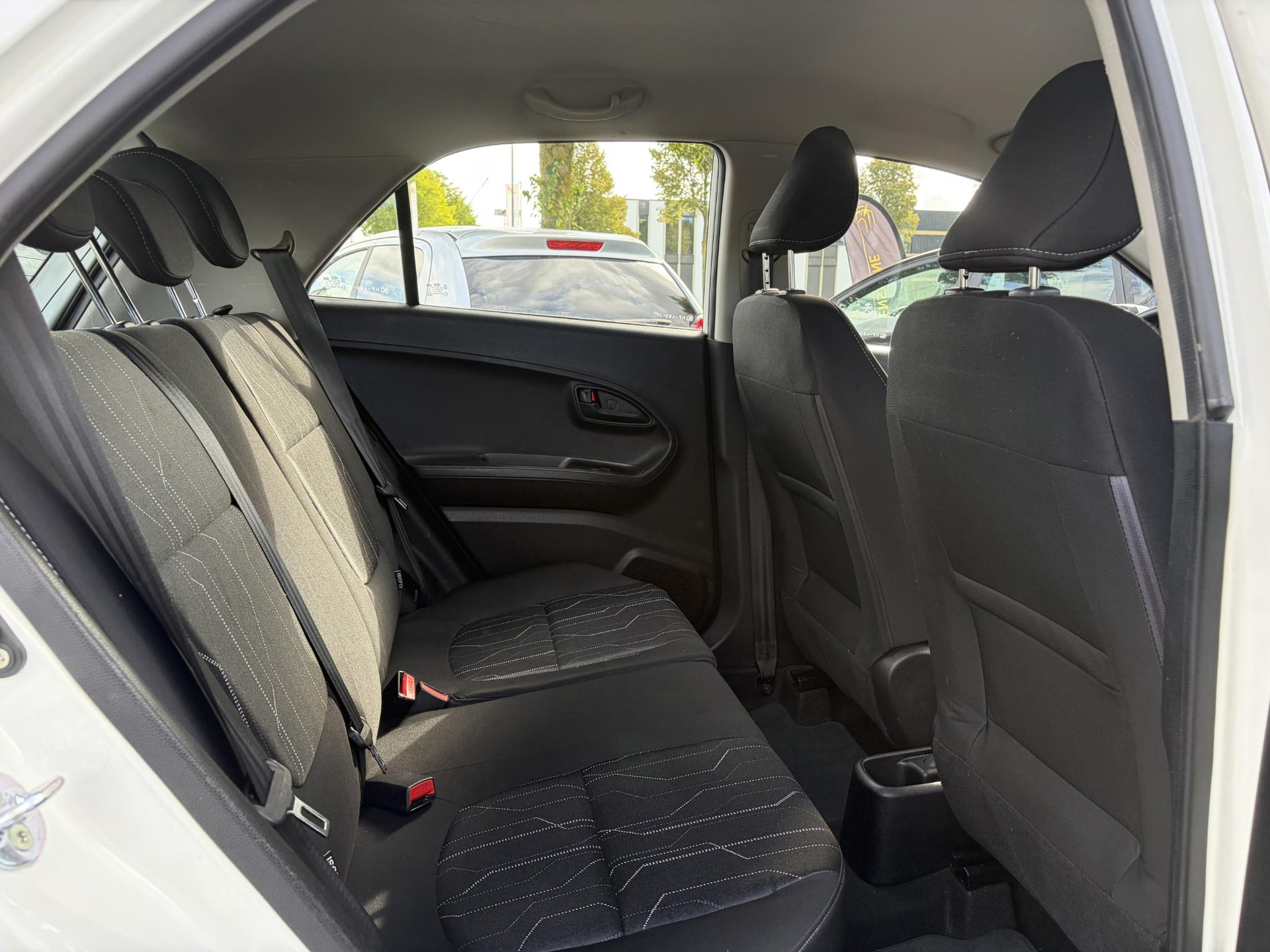Kia Picanto 1.0 CVVT ComfortLine ✓Carplay✓Airco✓Navi✓5 Deurs✓4 Elekt Ramen✓Bj 10-2015✓Zeer Zuinig✓N.A.P✓Nieuwe Apk bij Aflevering