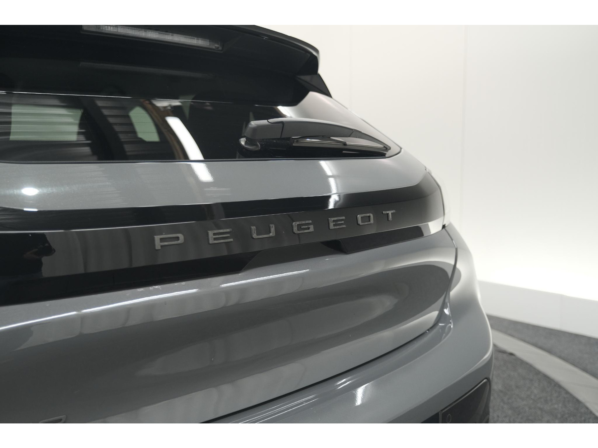 Peugeot 208 PureTech 100 Allure | 360 Camera | Apple Carplay | Dodehoekdetectie | Navigatie