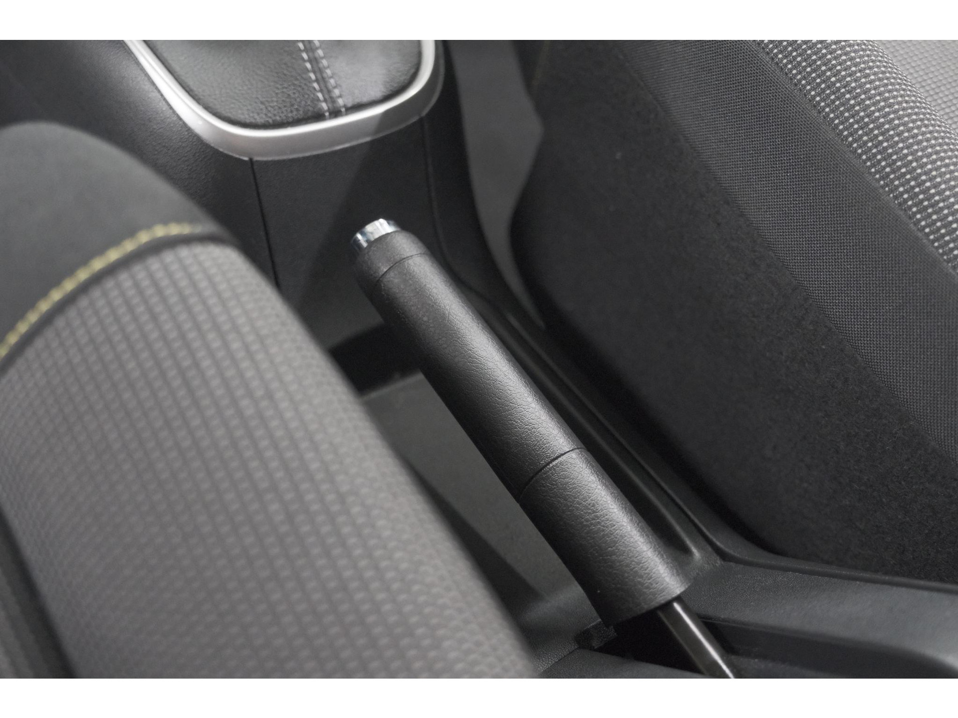 Citroen C3 PureTech 110 EAT6 Max | Apple Carplay | Parkeersensoren | Climate Control | 16 Inch Lichtmetalen Velgen