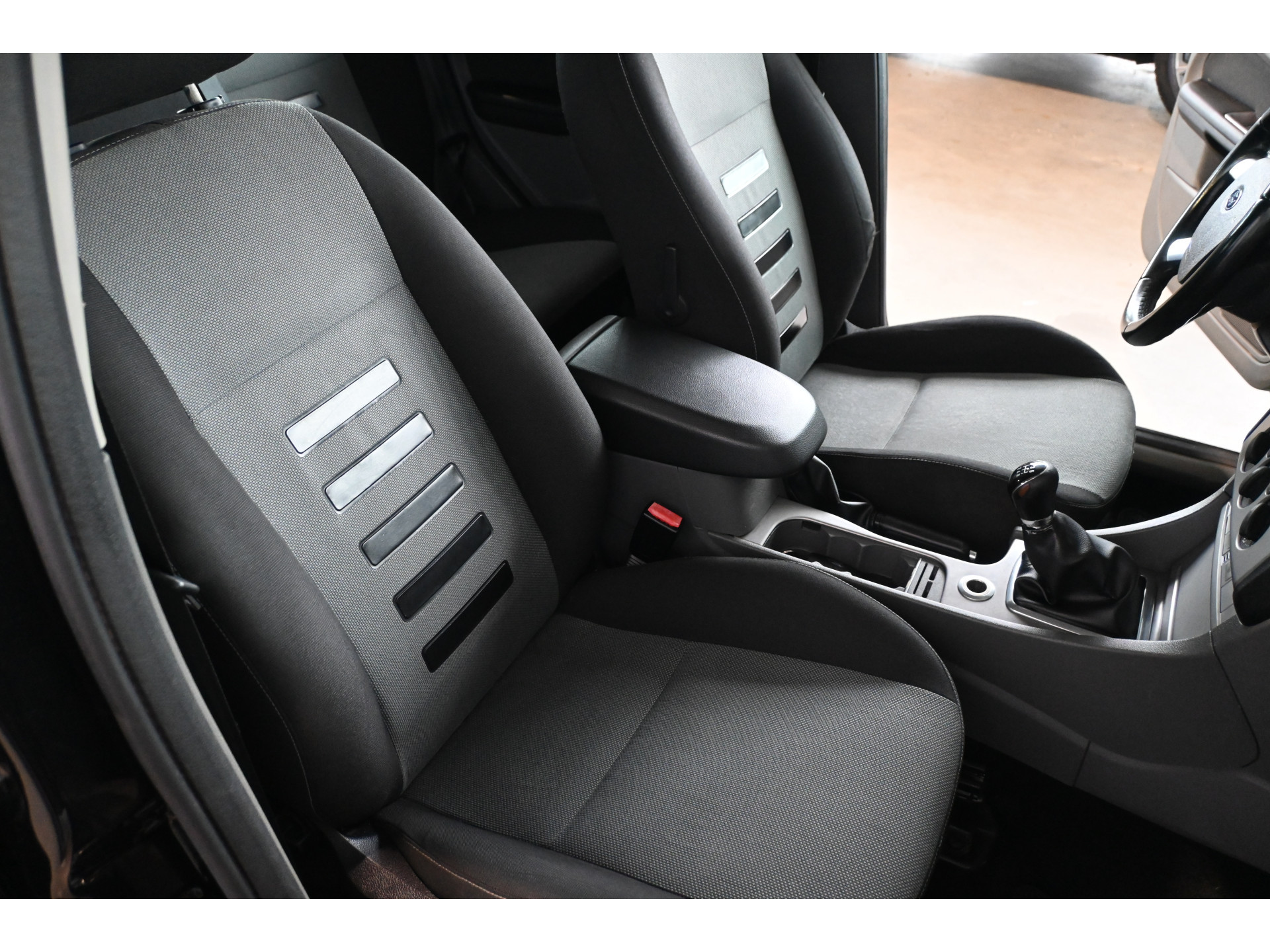 Ford Focus Wagon 1.6 Comfort Airco Cruise control Elektrisch pakket Rijklaarprijs! Inruil Mogelijk!