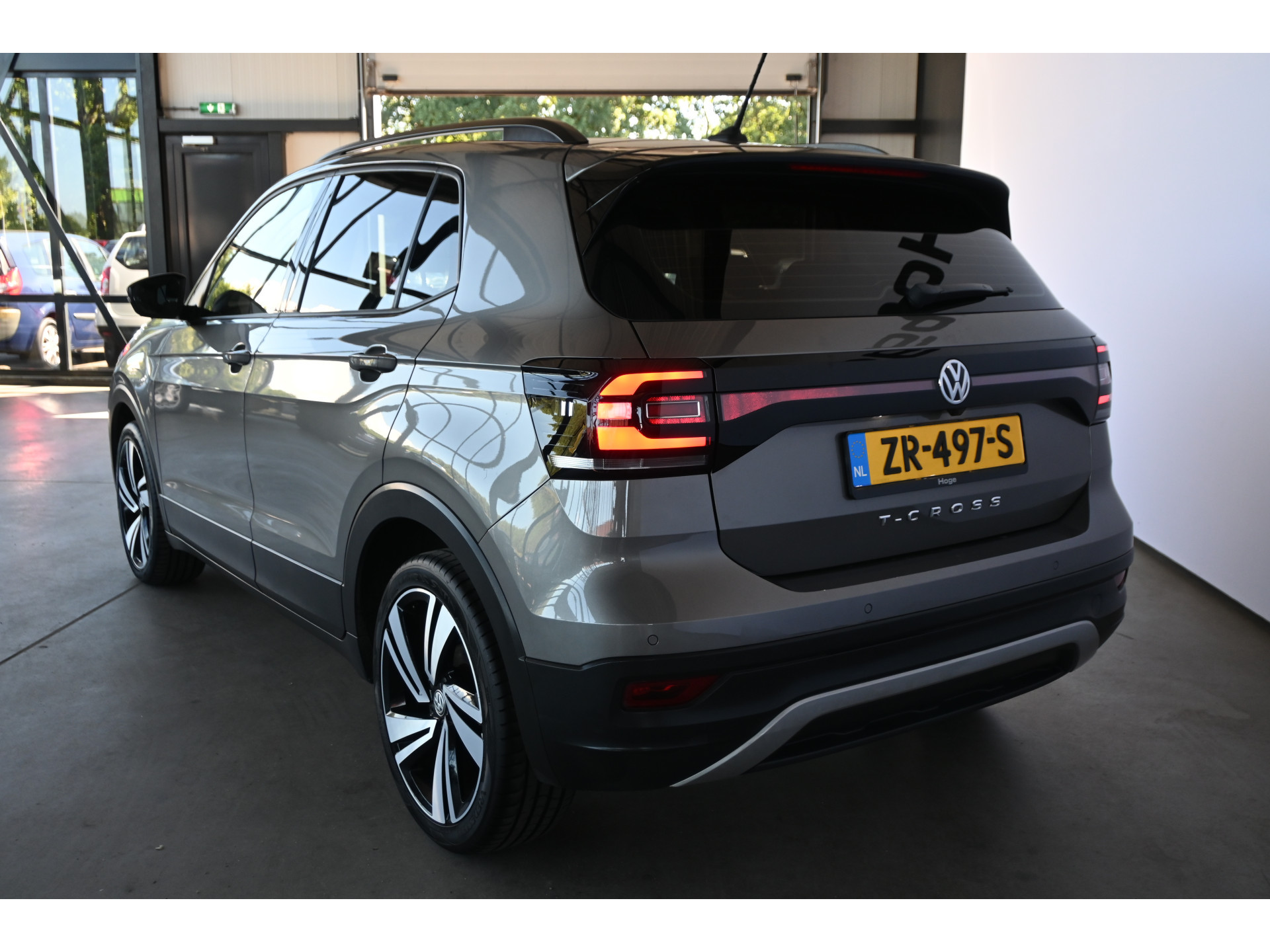 Volkswagen T-Cross 1.0 TSI Life Clima Adaptieve Cruise Carplay PDC Stoelverwarming 1e Eigenaar! Inruil Mogelijk!
