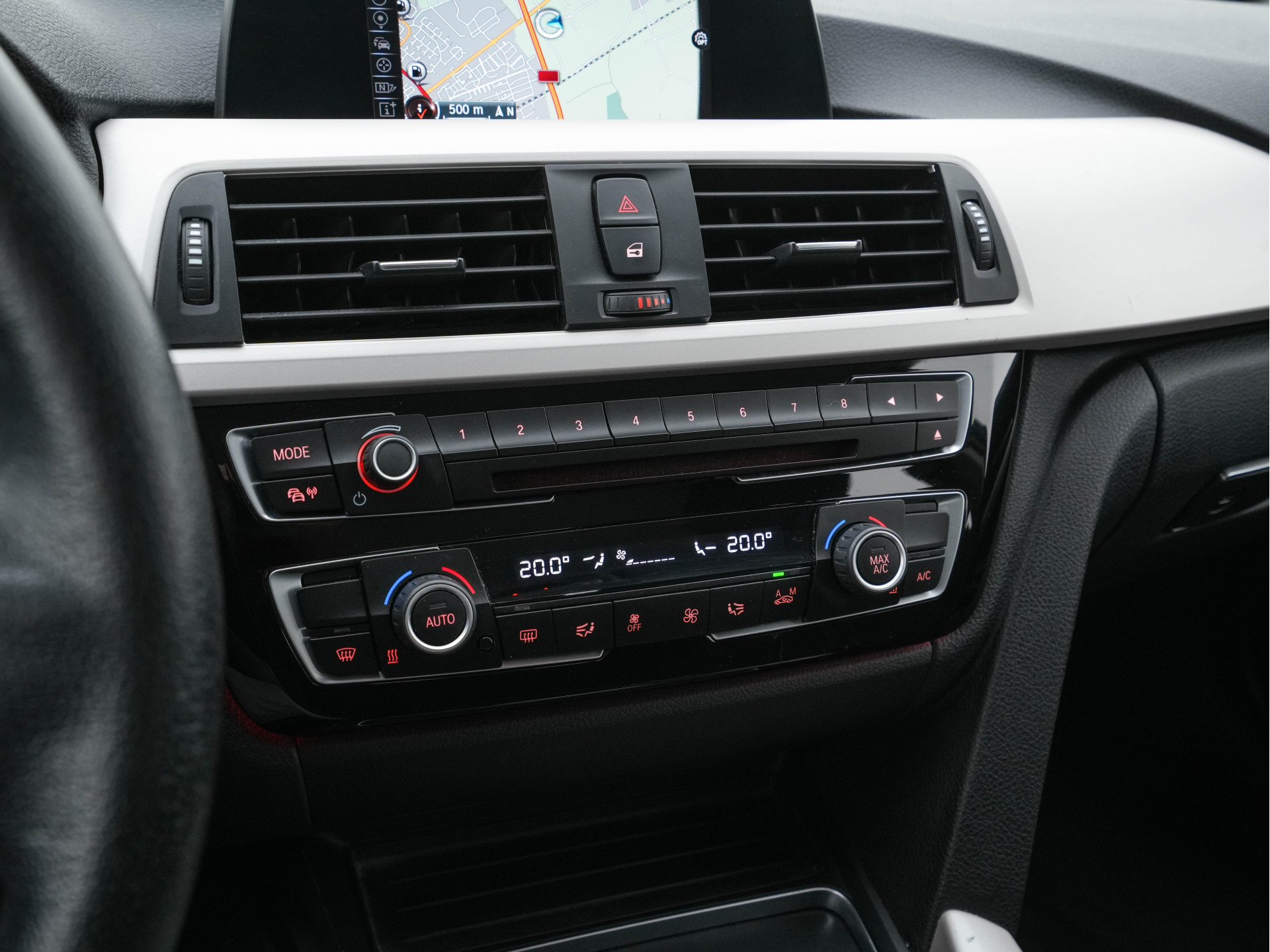 BMW 3-serie Touring 316d Centennial Executive Aut. *FULL-LED | SPORT-SEATS | NAVI-FULLMAP | ECC | PDC | CRUISE | 16''ALU*