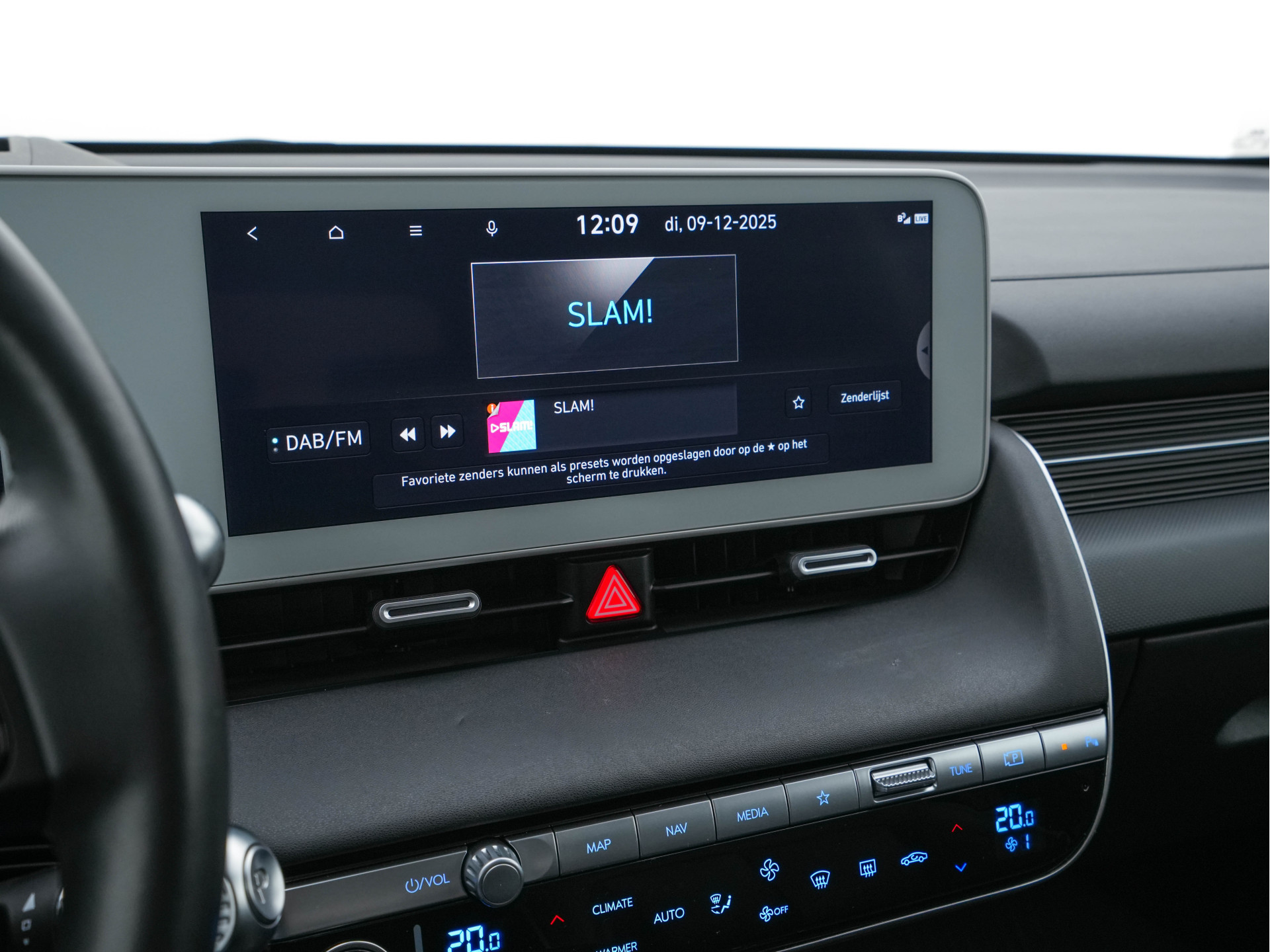 Hyundai IONIQ 5 Connect+ AWD 77.4 kWh [3-FASE]  { SOH-92% } (INCL-BTW) Aut.* HEATPUMP | LEATHER | BOSE-AUDIO | FULL-LED | DIGI-COCKPIT | AMBIENT-LIGHT | DAB | SHIFT-PADDLES | HEAD-UP | NAVI-FULLMAP | KEYLESS | CAMERA | HEATED-COMFORTSEATS | ...