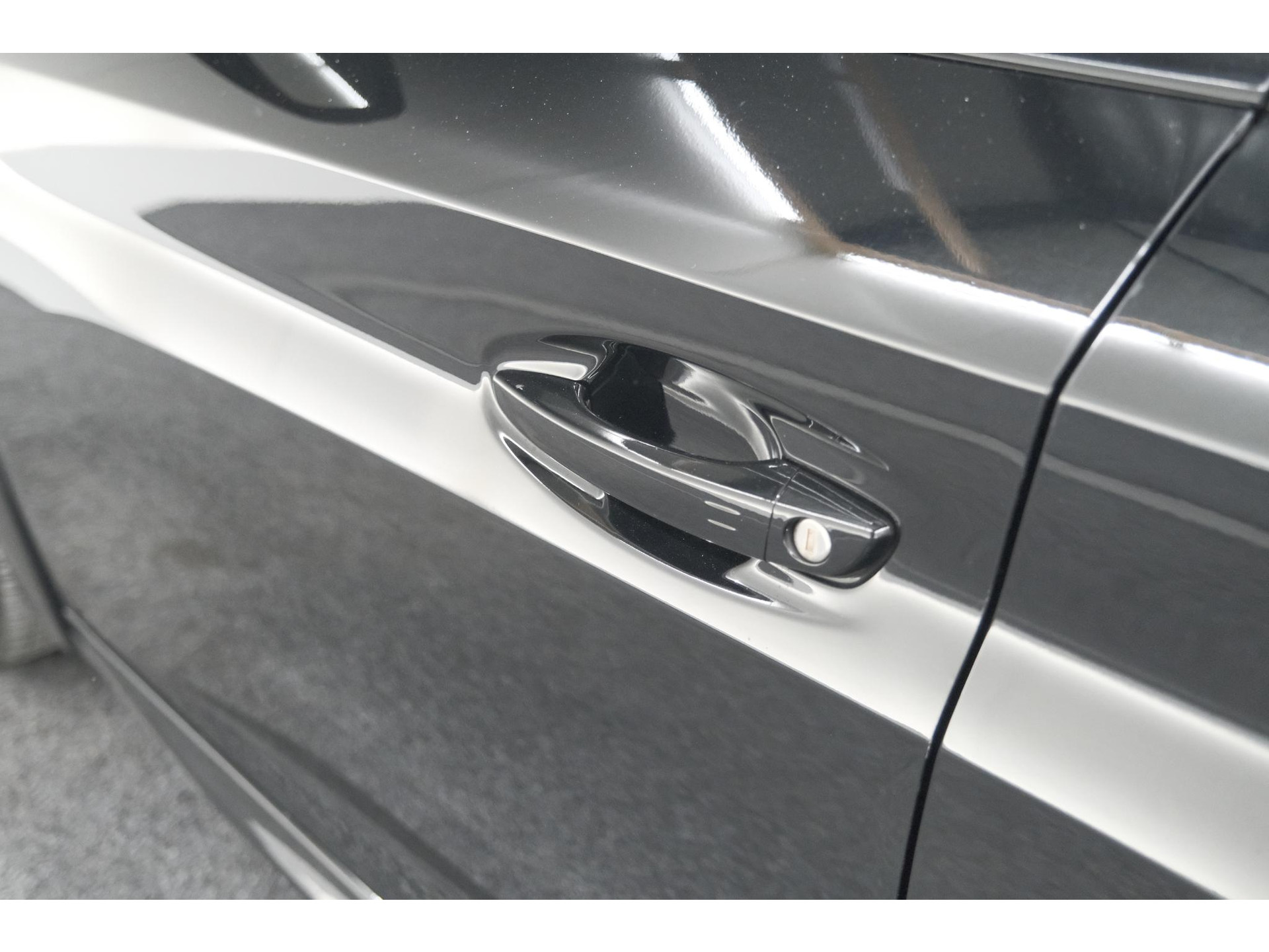 Peugeot 208 Hybrid 136 e-DCS6 GT | 360 Camera | Adaptieve Cruise Control | Dodehoekdetectie | Apple Carplay