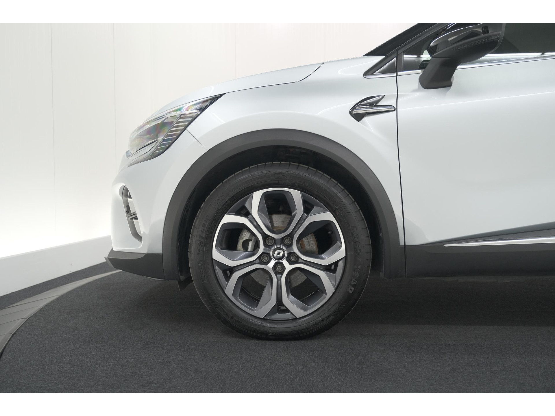 Renault Captur 1.6 E-Tech full hybrid 145 techno | Pack Full Screen | Camera | Navigatie | Parkeersensoren