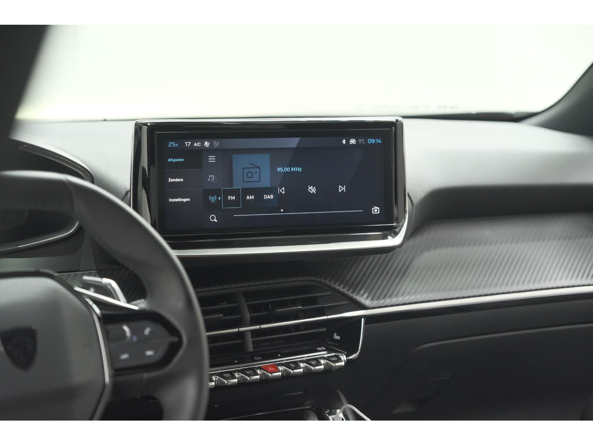 Peugeot 2008 PureTech 130 EAT8 Allure | 360 Camera | Adaptieve Cruise Control | Navigatie