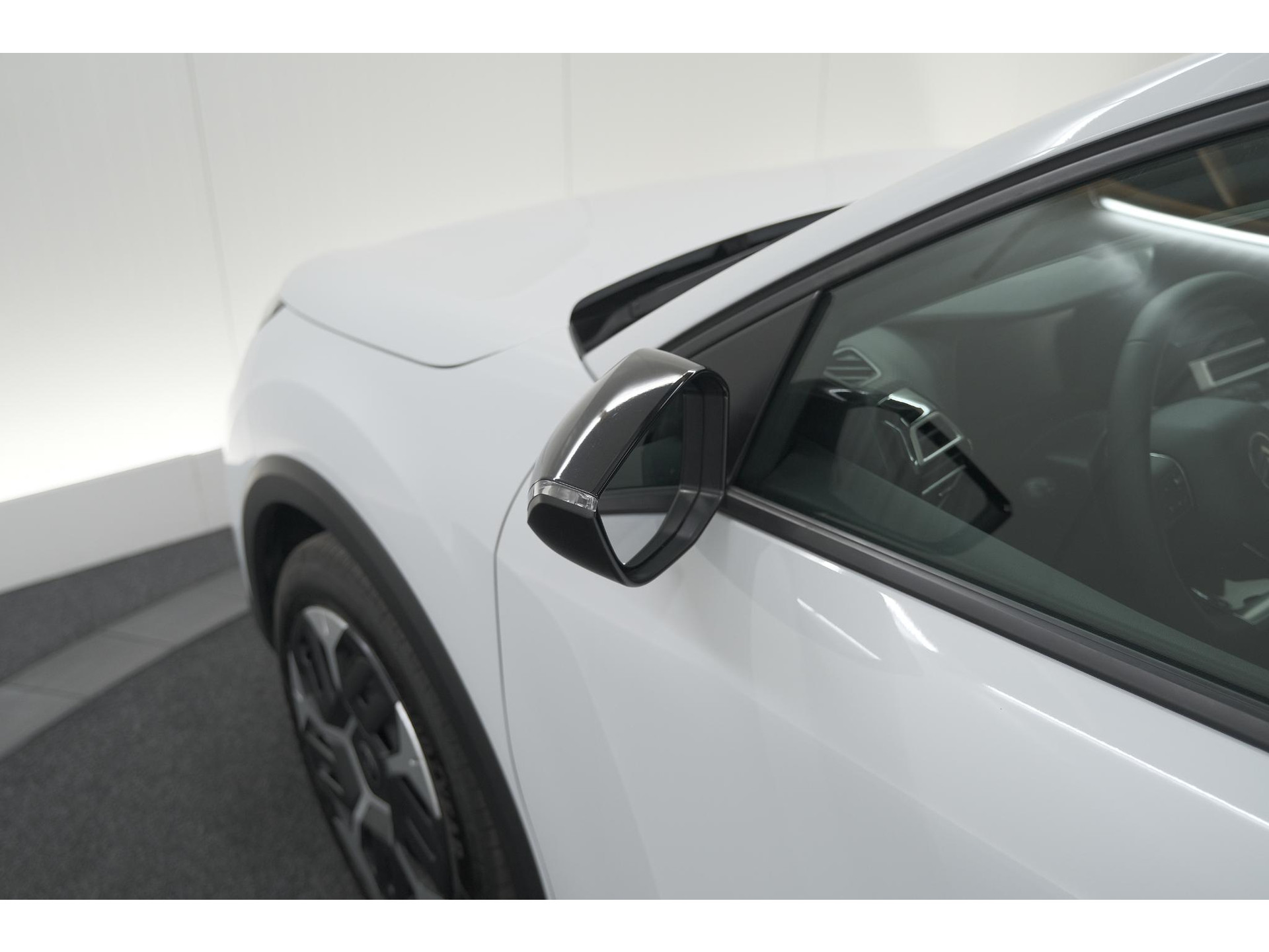 Citroen C4 Hybrid 136 e-DCS6 Plus | Camera | Apple Carplay | Navigatie | Parkeersensoren