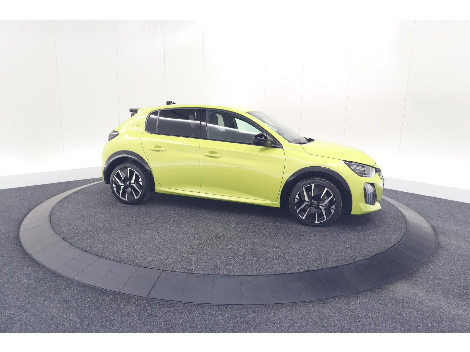 Peugeot 208 Hybrid 136 e-DCS6 GT | Camera | Apple Carplay | Parkeersensoren