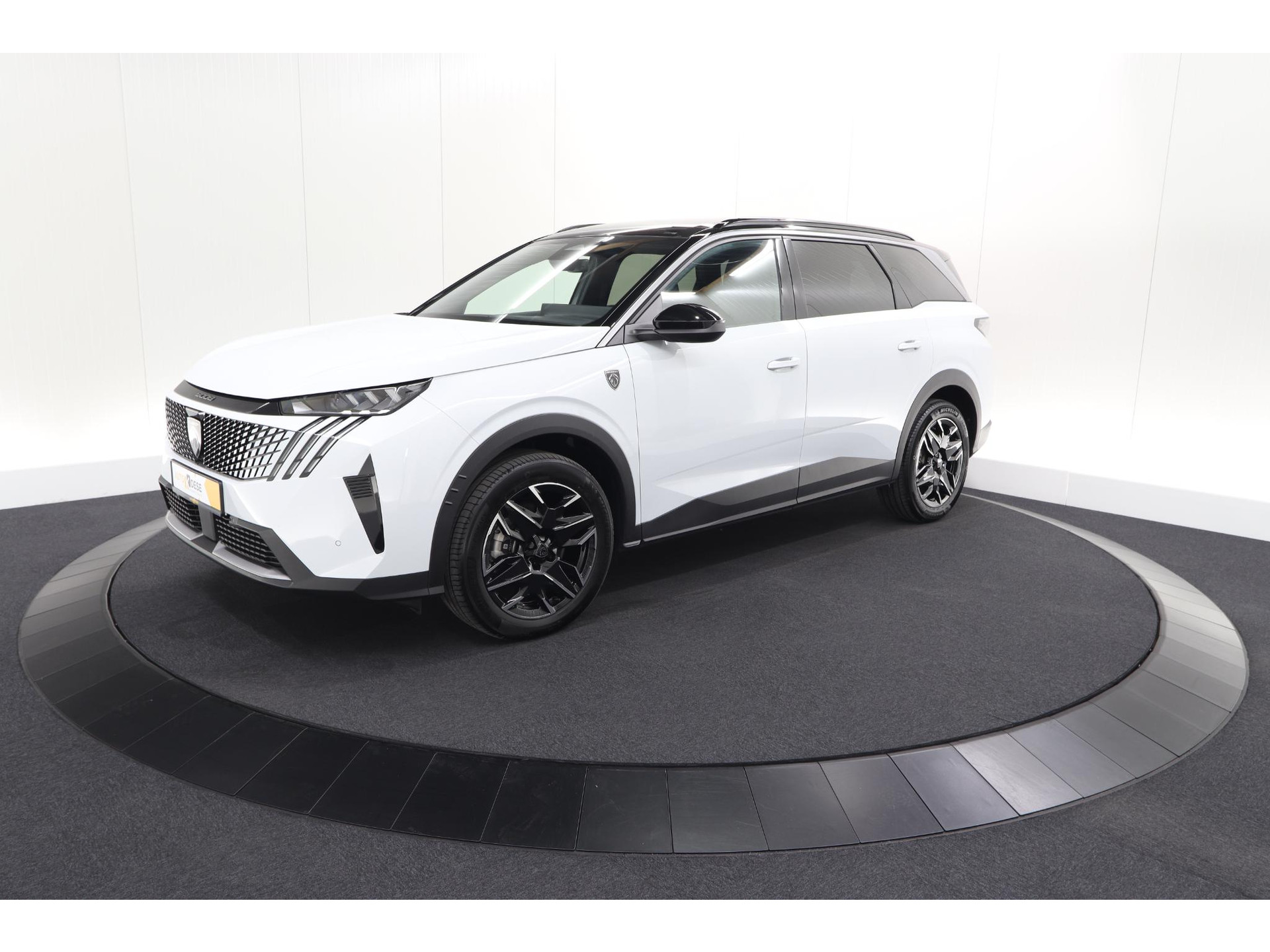 Peugeot 5008 1.2 Hybrid 136 GT 7p | Adaptieve Cruise Control | Camera | Elektrische Kofferklep | Stoelverwarming
