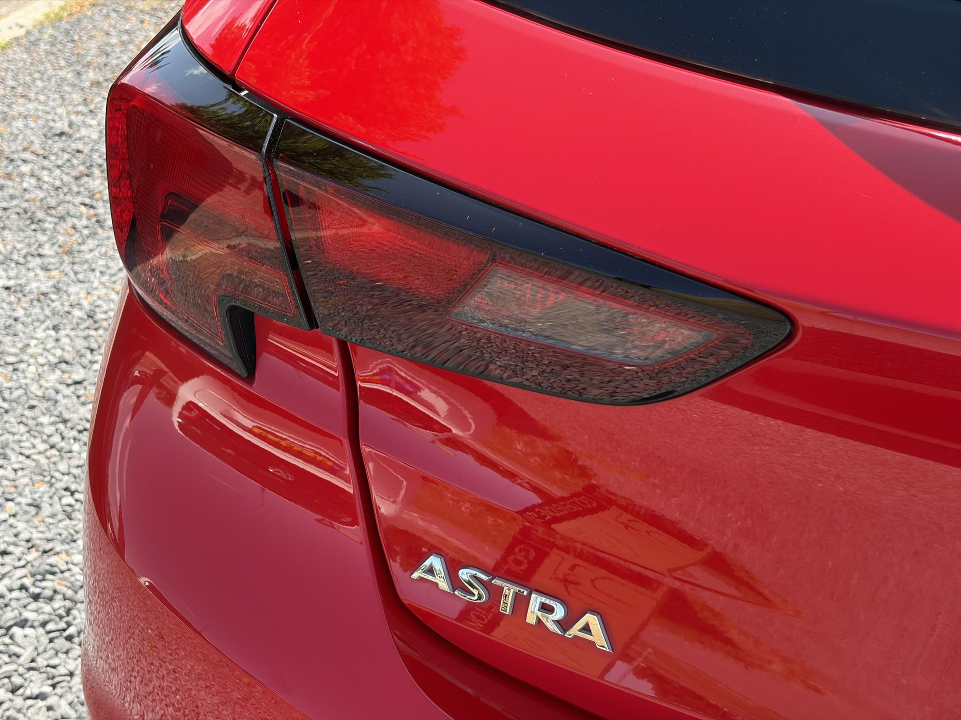 Opel Astra 1.4 Black Edition 2e Eigenaar,Carplay,150pk,Navi,6 Bak,Airco,Cruise,Lm velgen,Pdc,N.A.P,Apk tot 10-2027