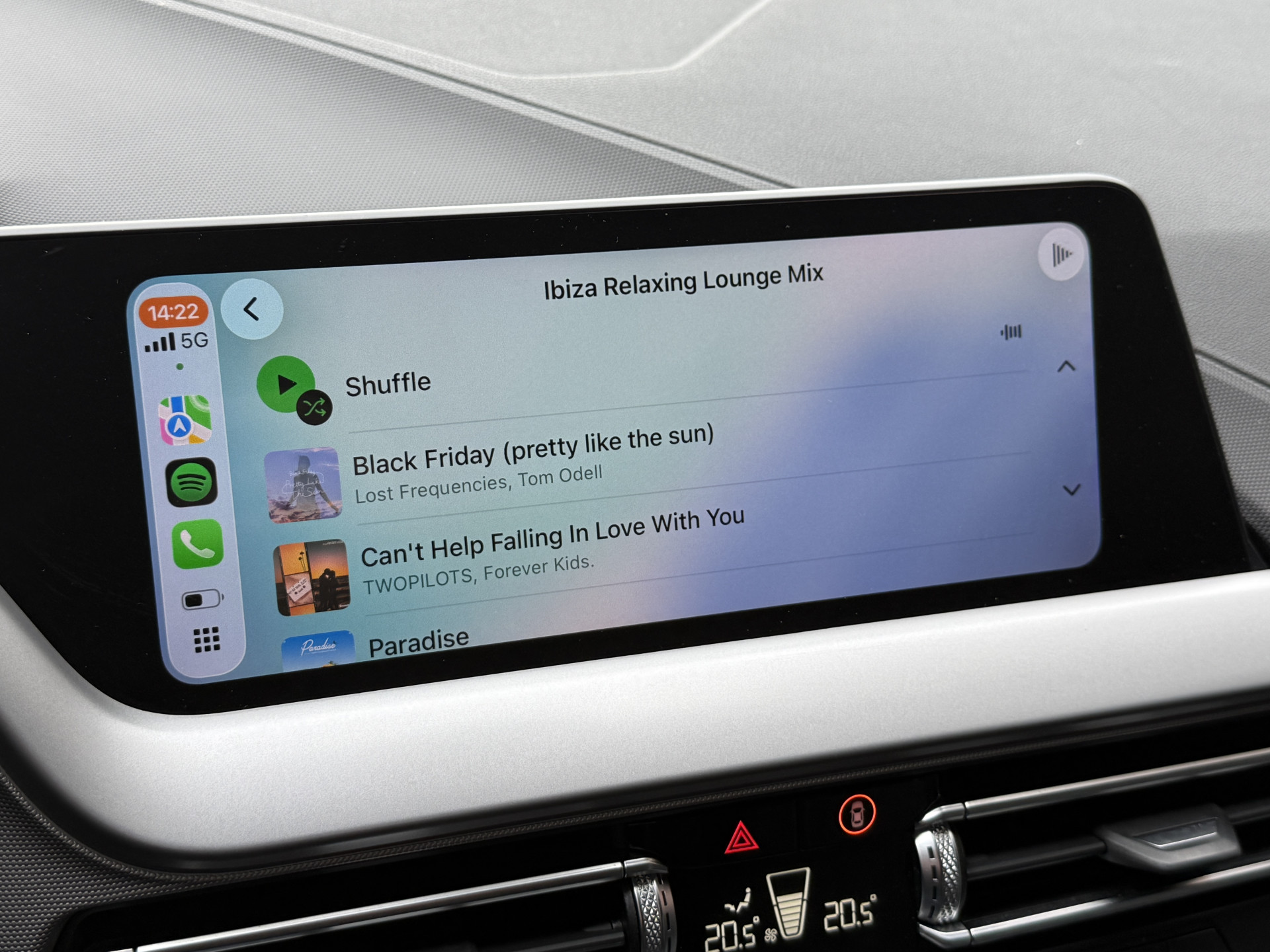 BMW 1-serie 116i Business Edition | Zwarte grill | Apple Carplay | DAB+ | PDC V+A
