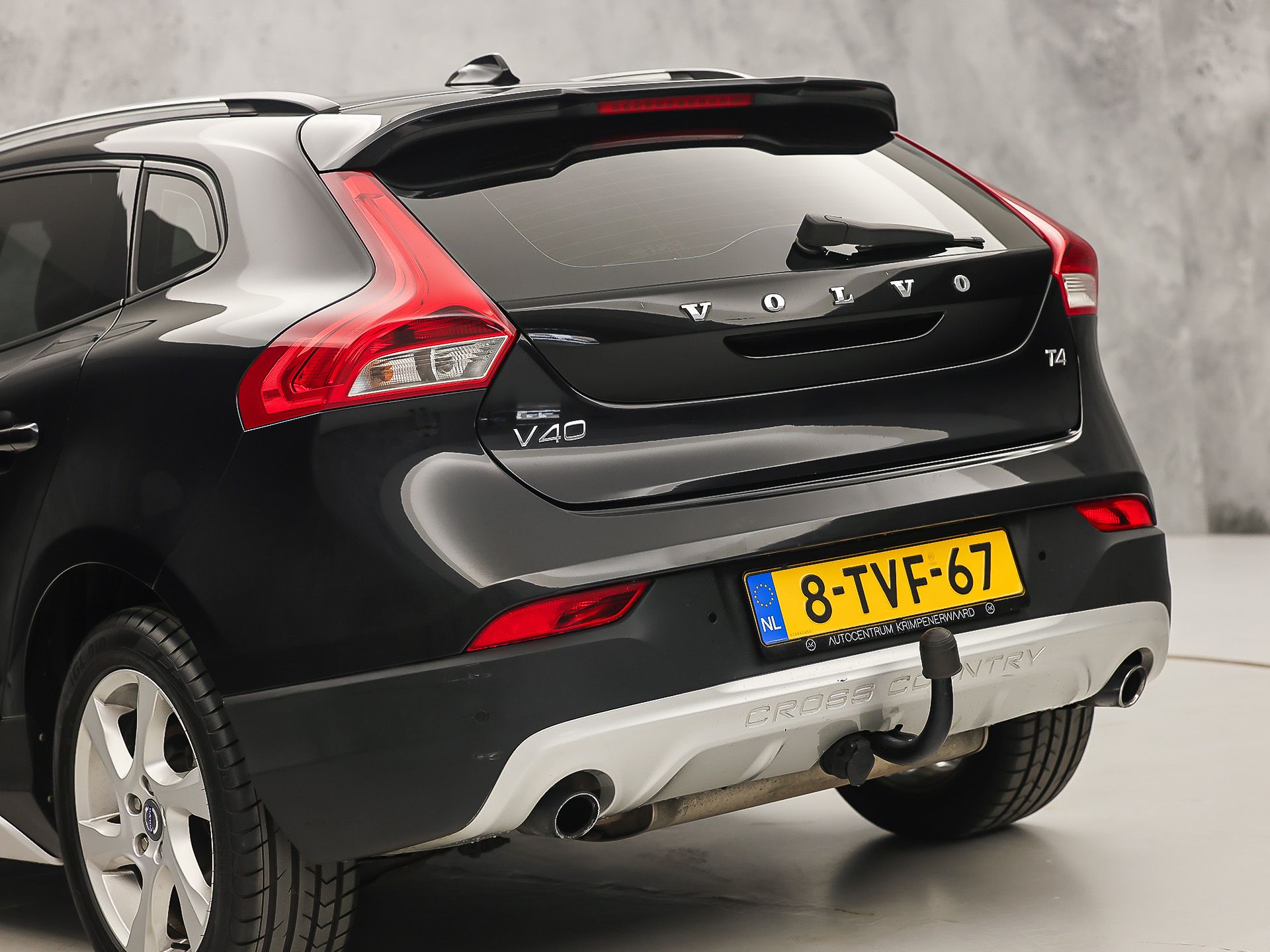 Volvo V40 Cross Country 1.6 T4 Sport 179Pk (NAVIGATIE, CLIMATE, GETINT GLAS, TREKHAAK, SPORTSTOELEN, PARKEERSENSOREN, CRUISE, NIEUWSTAAT)