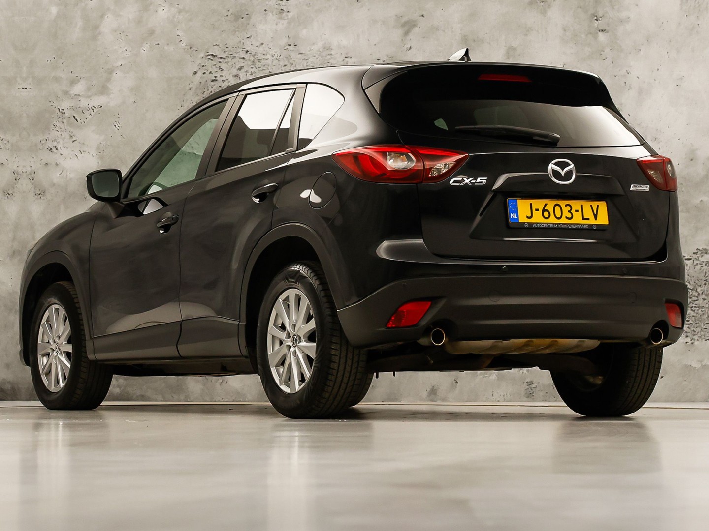 Mazda CX-5 2.0 SkyActiv-G 165 TS 2WD (NAVIGATIE, CLIMATE, STOELVERWARMING, GETINT GLAS, PARKEERSENSOREN, CRUISE, NIEUWE APK, NIEUWSTAAT)