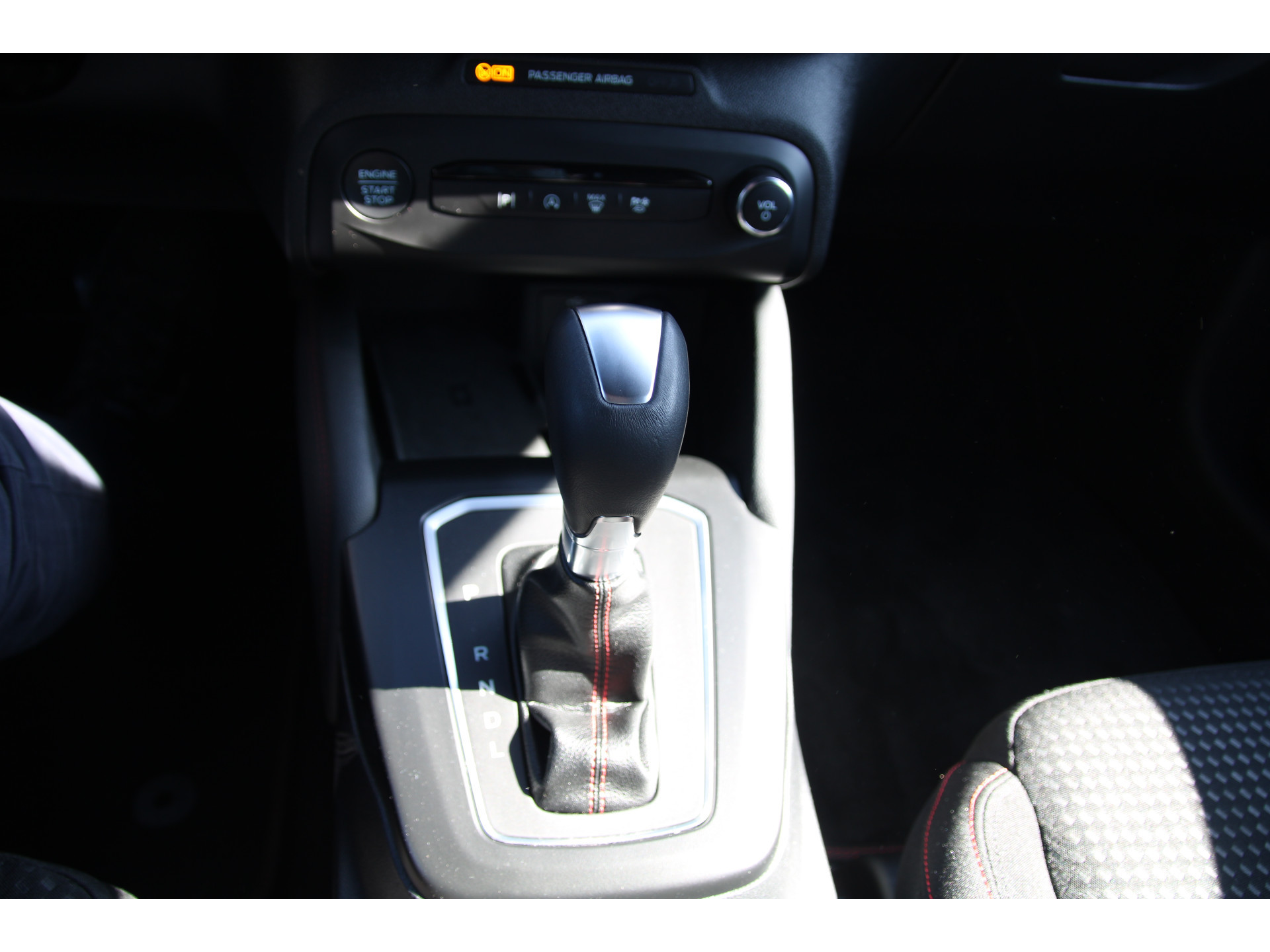 Ford Focus Wagon 1.0 EcoBoost 155 PK AUT. Hybrid ST Line X TREKHAAK AFNEEMBAAR | WINTER-PACK | HEAD-UP