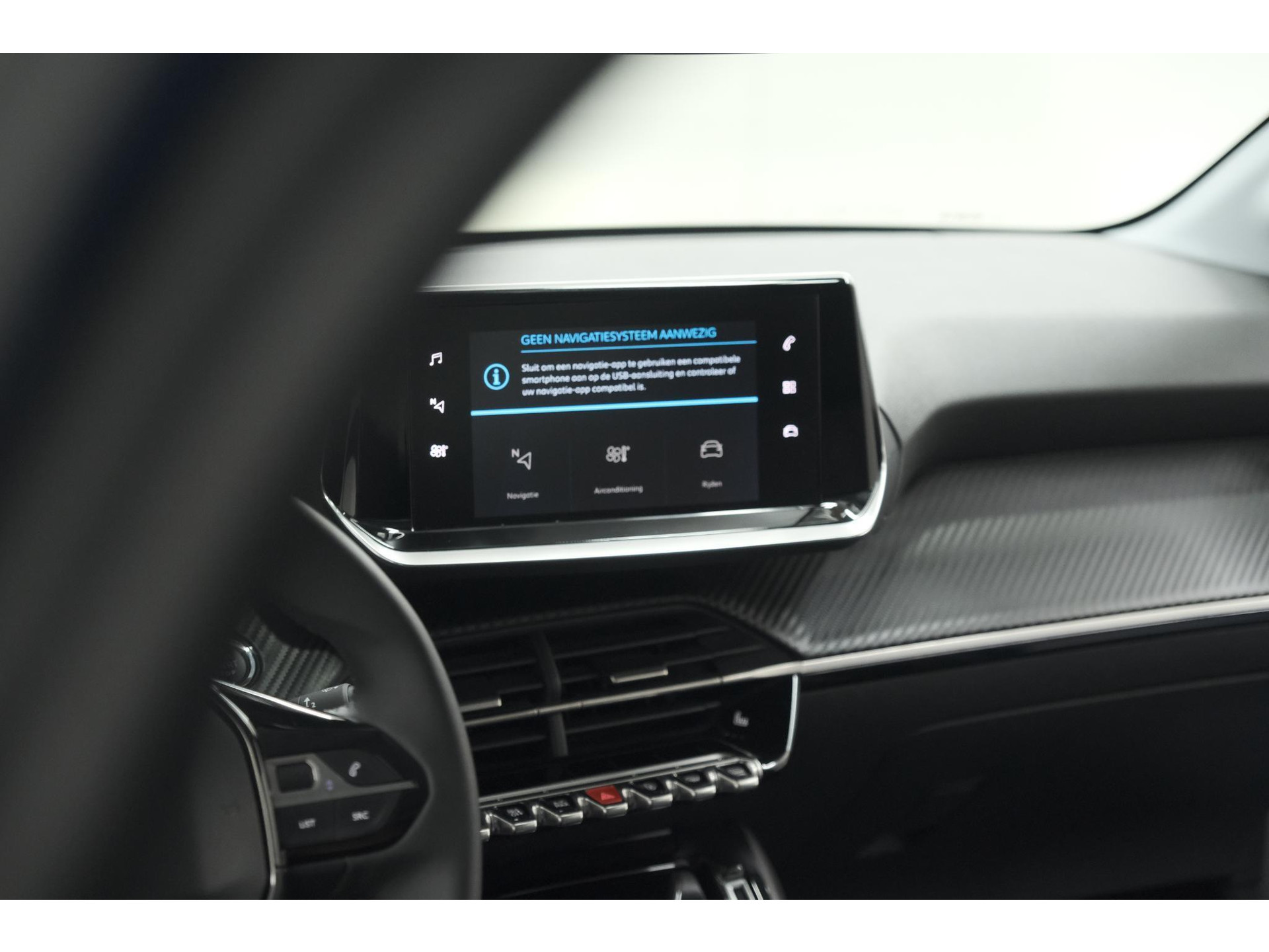 Peugeot 208 PureTech 100 Allure | Stoelverwarming | Adaptieve Cruise Control | Camera | Apple Carplay