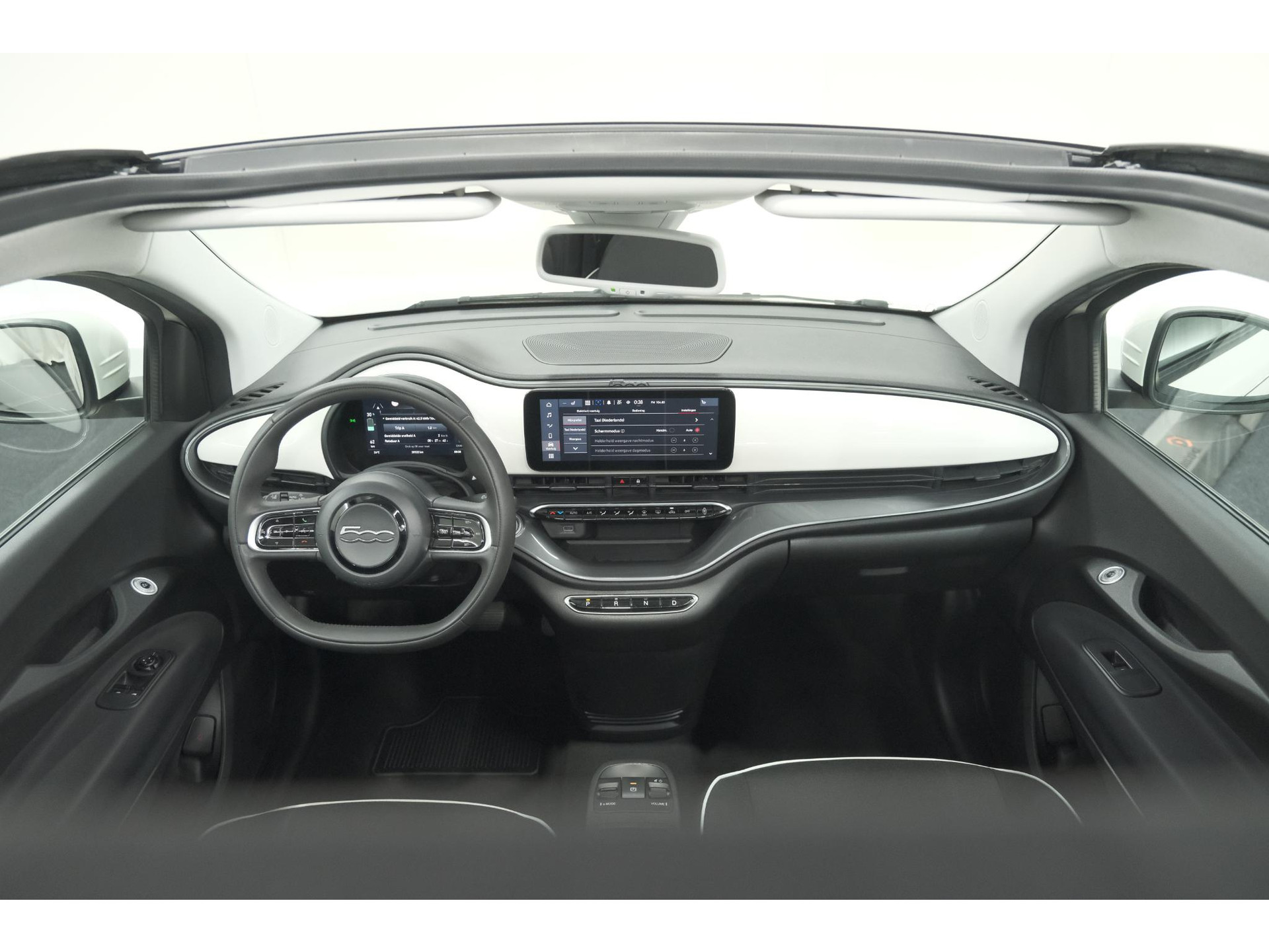 Fiat 500 C Icon 42 kWh | 97,3% SOH | Convenience Pack | Camera | Dodehoekdetectie | Stoelverwarming