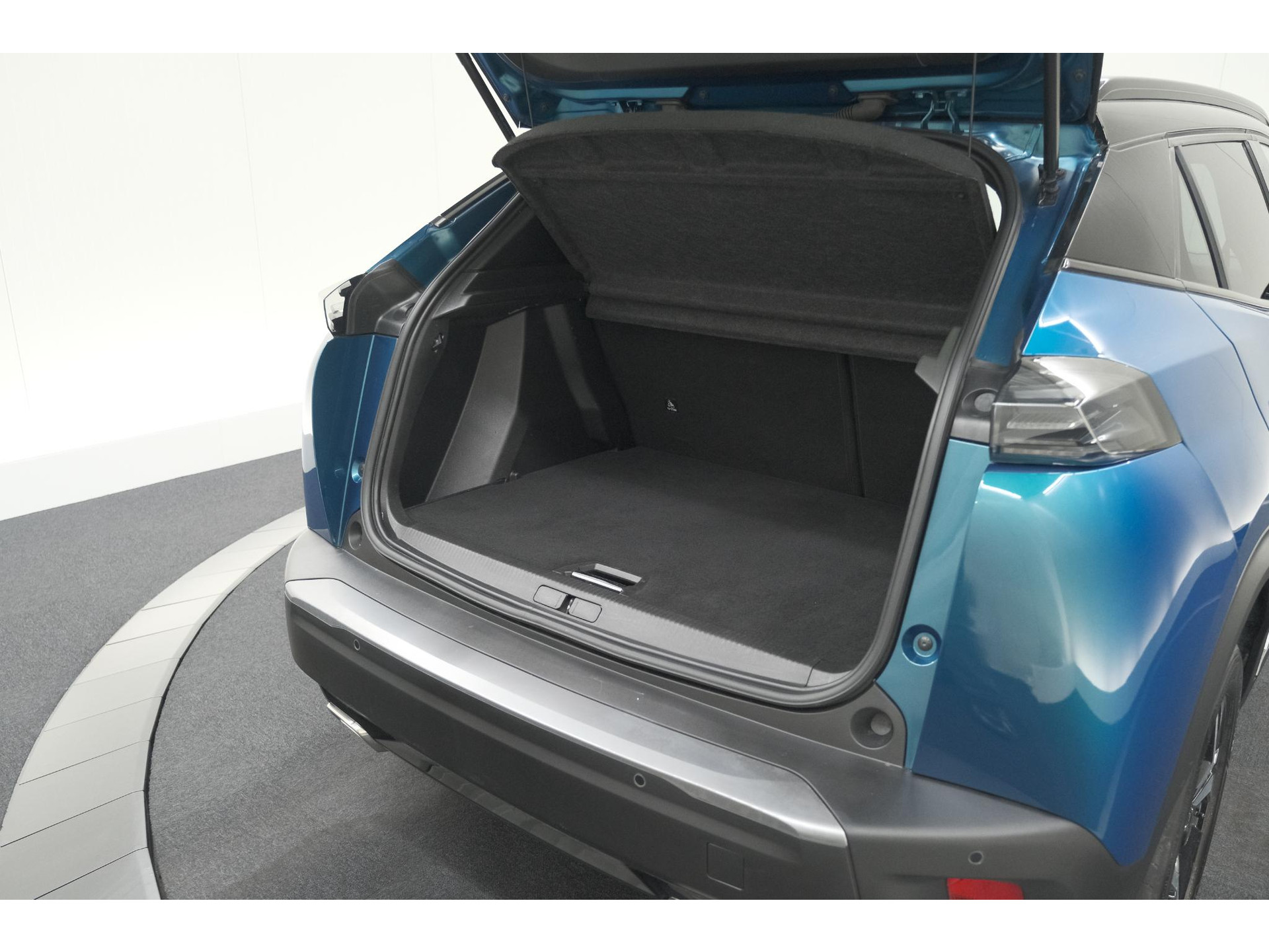 Peugeot 2008 1.2 Hybrid 145 GT | Camera | Apple Carplay | Parkeersensoren