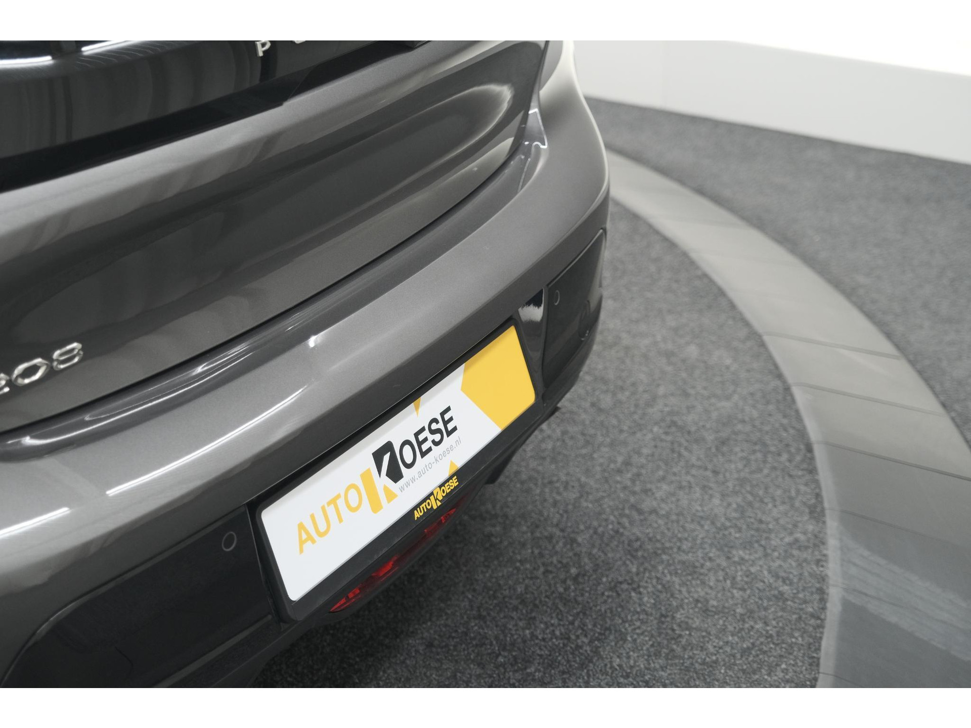 Peugeot 208 PureTech 100 EAT8 Allure Pack | Camera | Apple Carplay | Parkeersensoren | Stoelverwarming