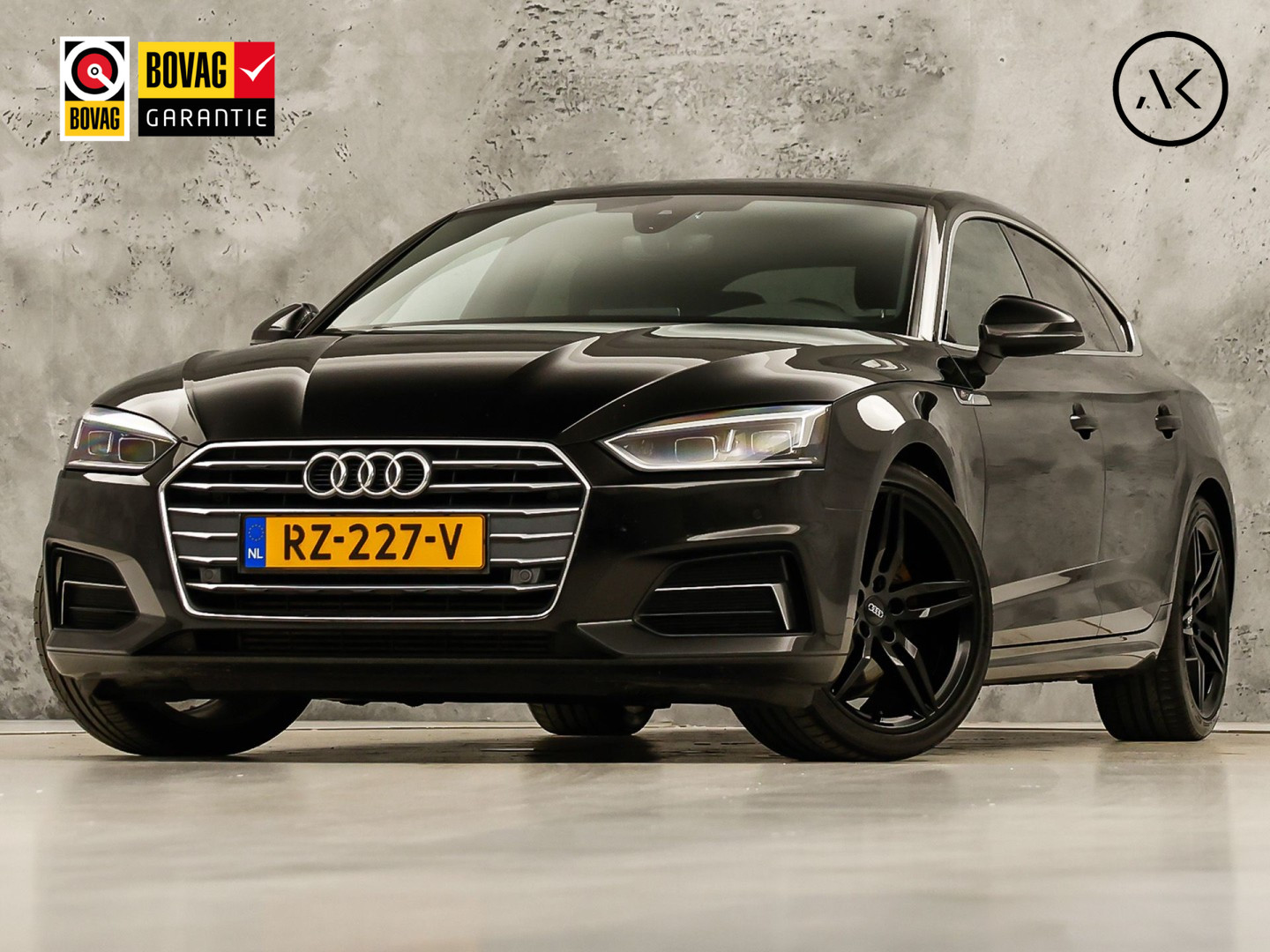 Audi A5 Sportback 2.0 TFSI S-Line Sport 190Pk Automaat (2X S-LINE, VIRTUAL COCKPIT, GROOT NAVI, PLAT SPORTSTUUR, LEDER, STOELVERWARMING, SPORTSTOELEN, GETINT GLAS, PARKEERSENSOREN, NIEUWSTAAT)