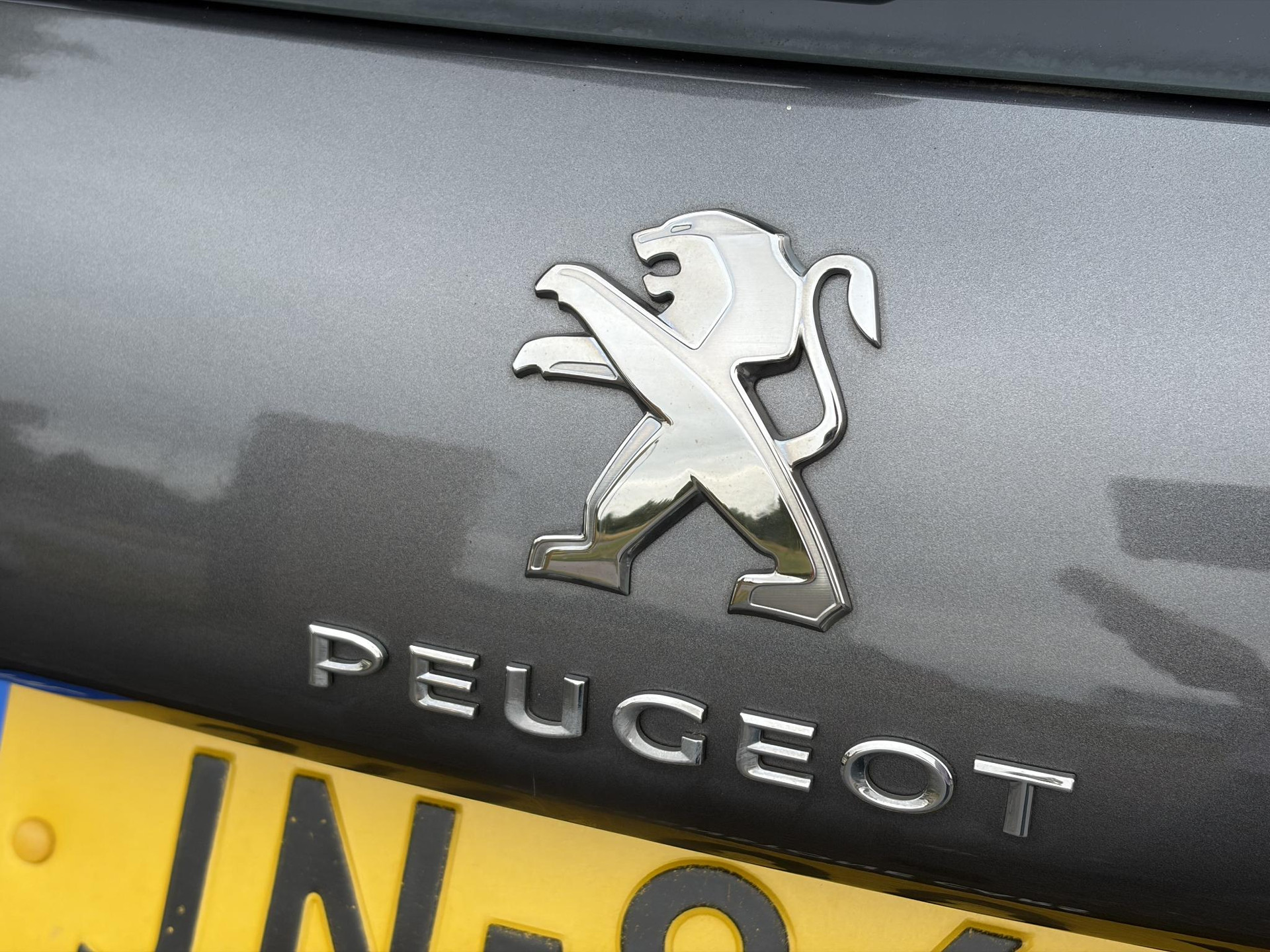 Peugeot 2008 1.2 PureTech Blue Lion 2e Eigenaar,Navi,Trekhaak,Airco,Cruise,Pdc,N.A.P,Weinig km,Zeer Zuinig,Apk tot 03-2027