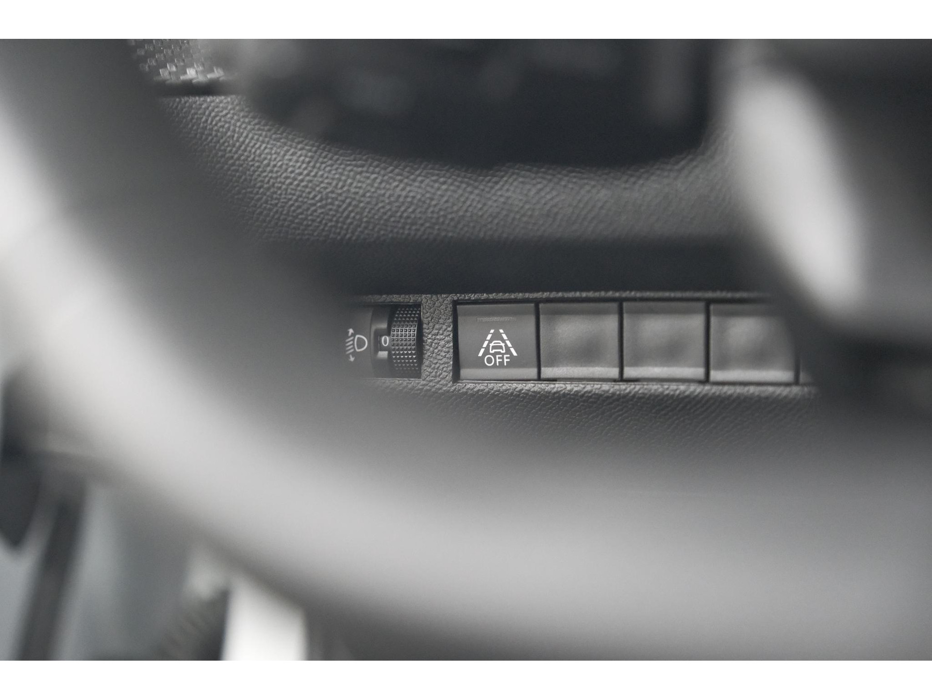 Peugeot 208 PureTech 100 Allure | Adaptieve Cruise Control | Camera | Apple Carplay