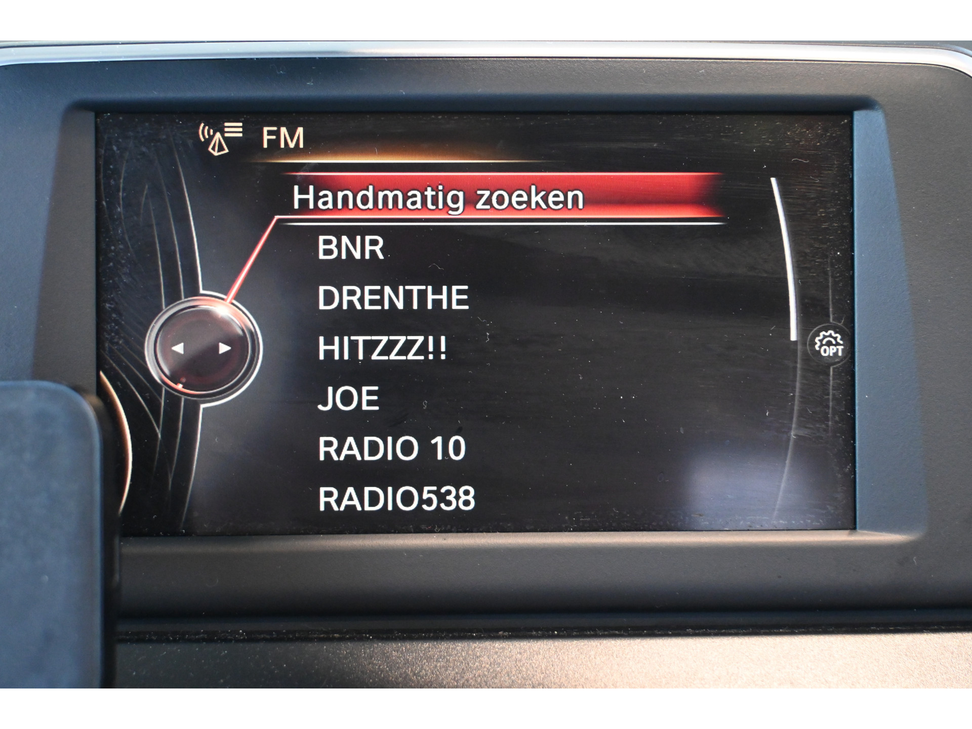 BMW 2-serie Active Tourer 218i High Executive Nap Clima Cruise Panoramadak Trekhaak PDC Navigatie LED Stoelverwarming Inruil Mogelijk!