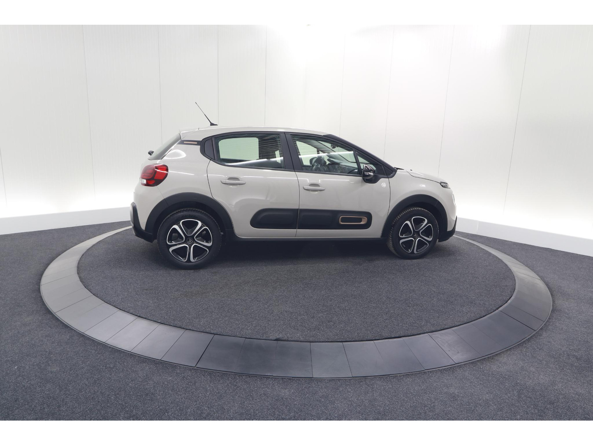 Citroen C3 PureTech 82 C-Series | Climate Control | Apple Carplay | Stoelverwarming | LED Koplampen