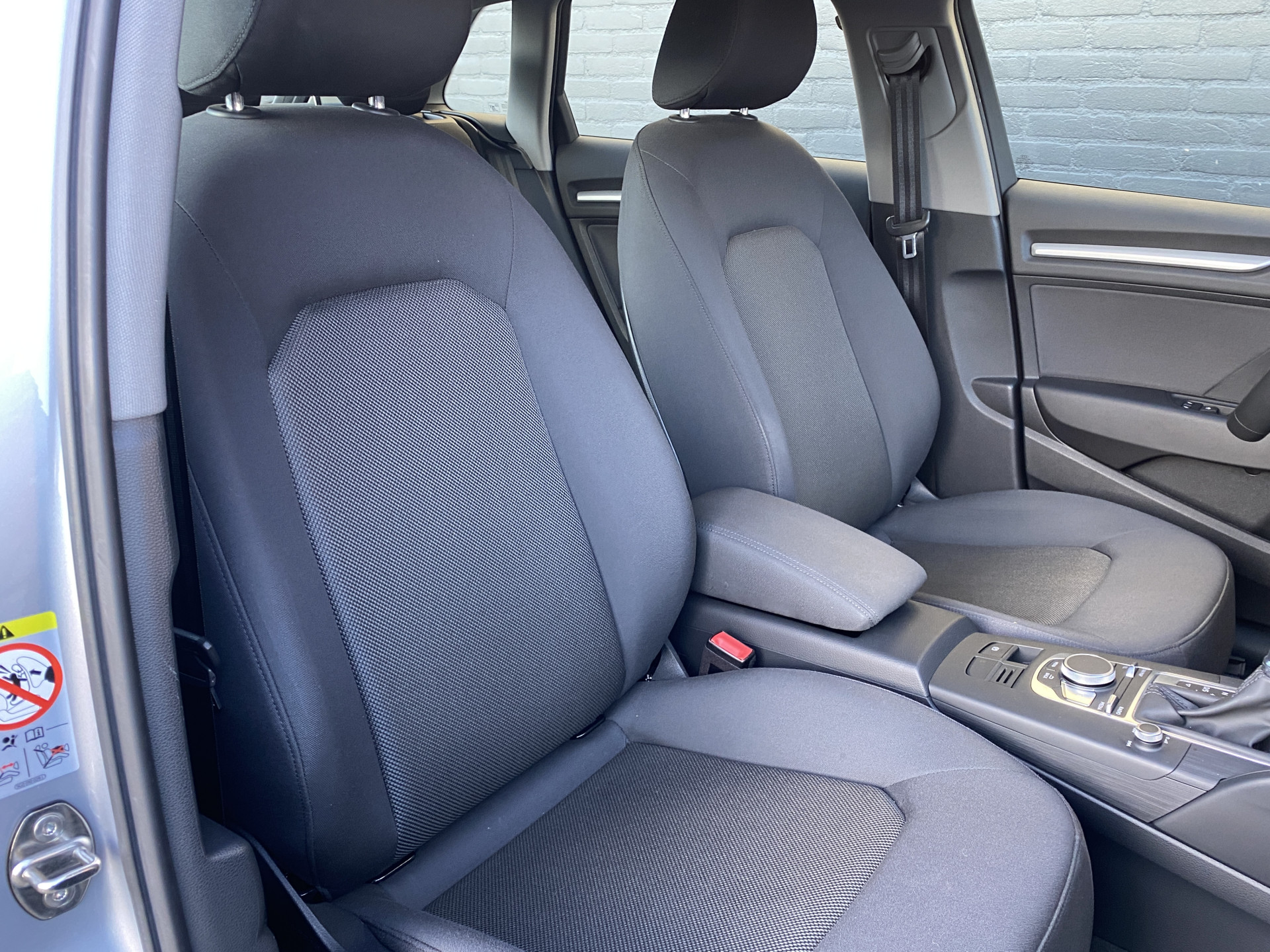 Audi A3 Sportback 30 TFSI 116 pk Design Pro Line Plus AUT. | navigatie | 18 inch sportvelgen | climate control | bluetooth