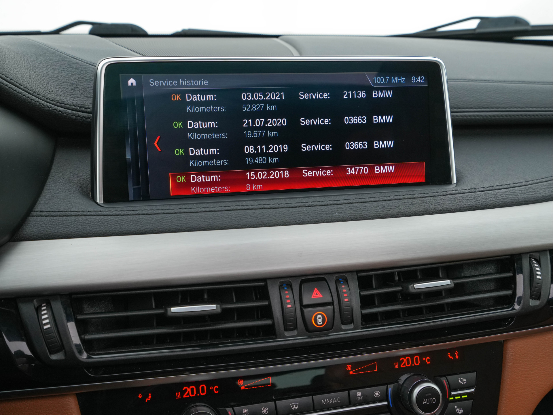 BMW X6 M50d M-Sport-Pack Innovation-Pack Aut. *PANO | LUXURY-LEATHER | FULL-LED | HARMAN/KARDON-SURROUND | MEMORY-PACK | TOPVIEW | HEAD-UP | NAVI-FULLMAP | SHIFT-PADDLES | CRUISE | HEATED-SPORTSEATS | 20''ALU*