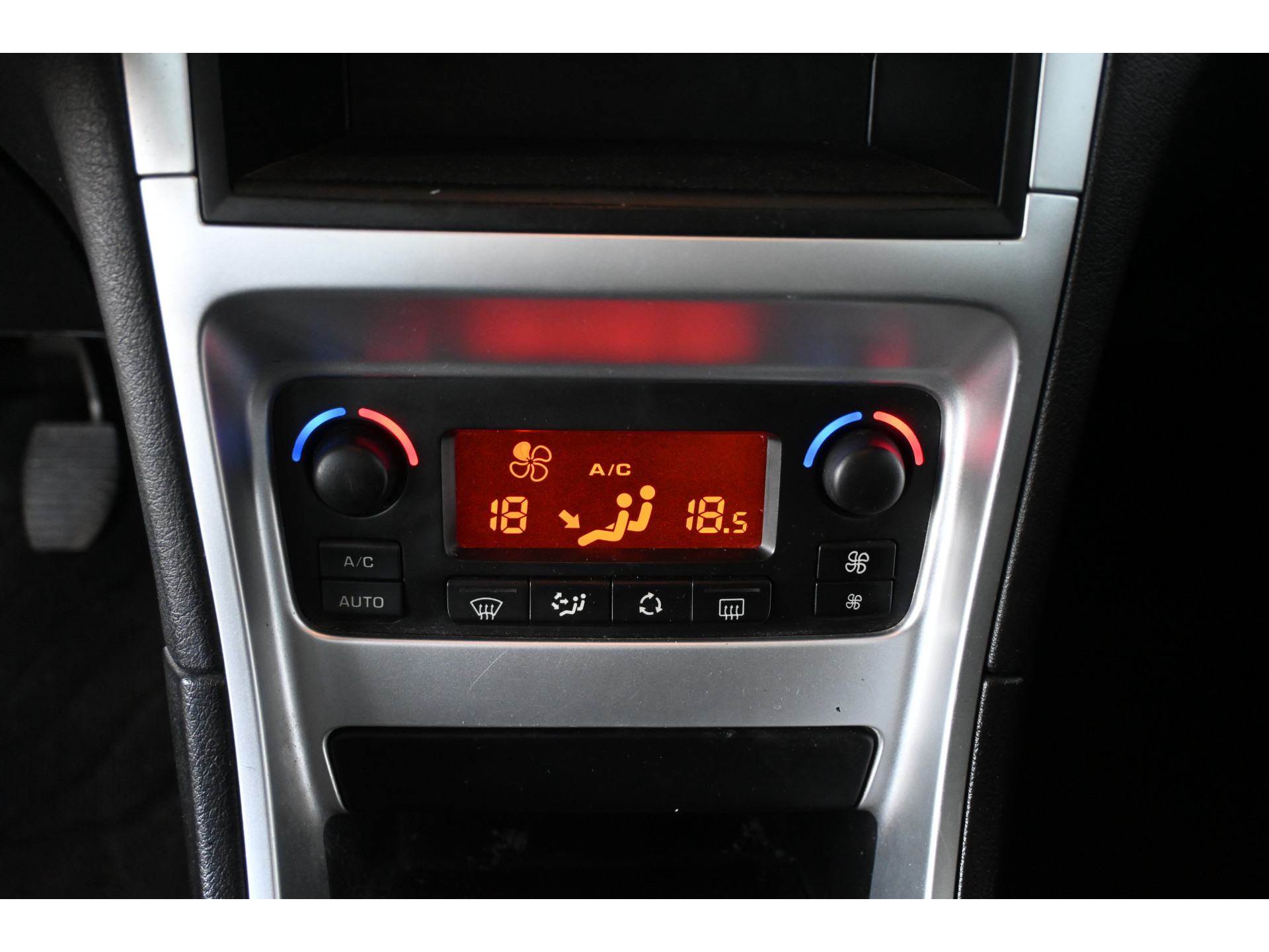 Peugeot 307 1.4-16V Premium Clima Cruise Control Trekhaak Nieuwe APK! Inruil Mogelijk!